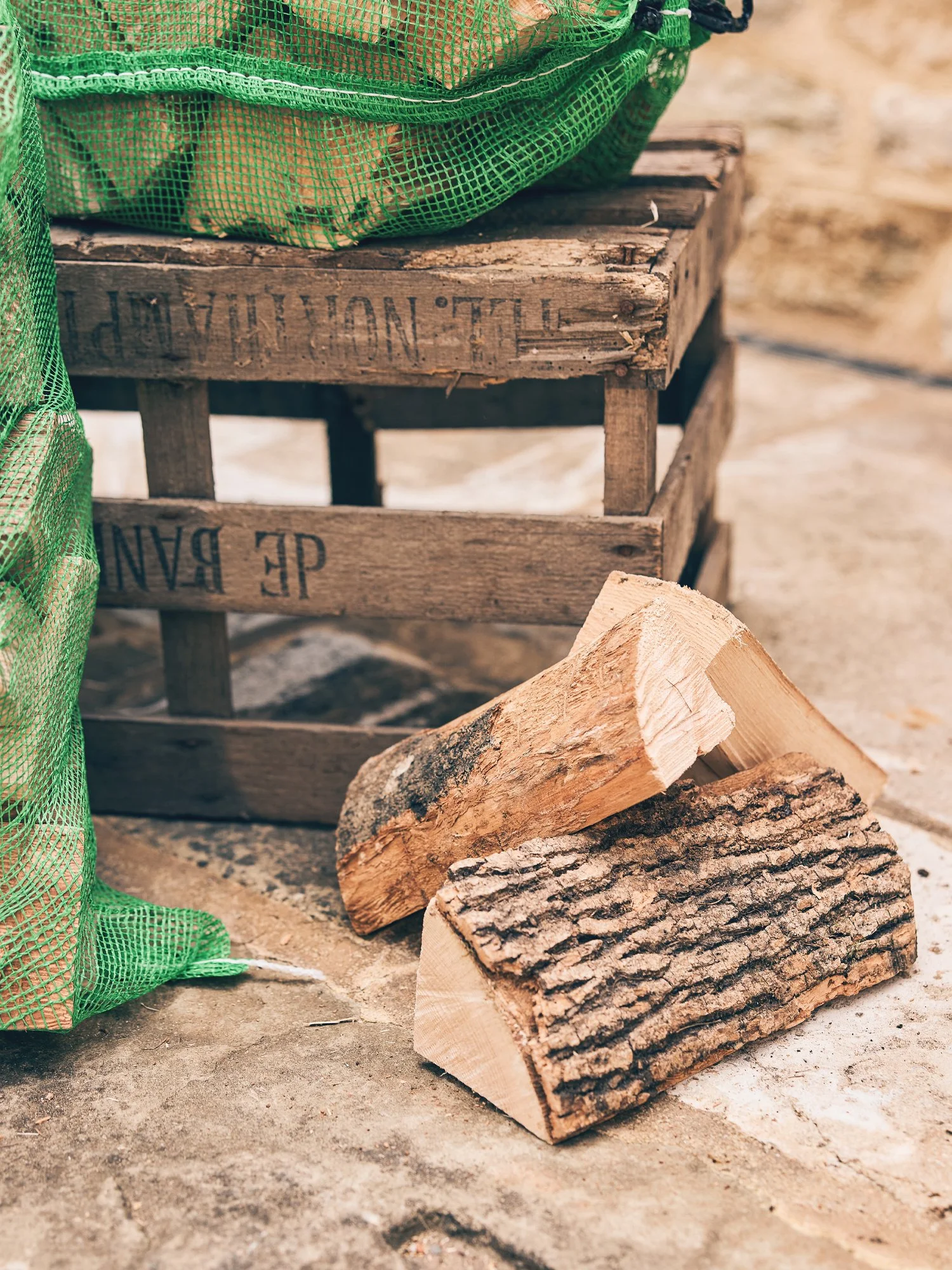 FieldViewFirewood-Nets-Seasoned-Detail1.jpg