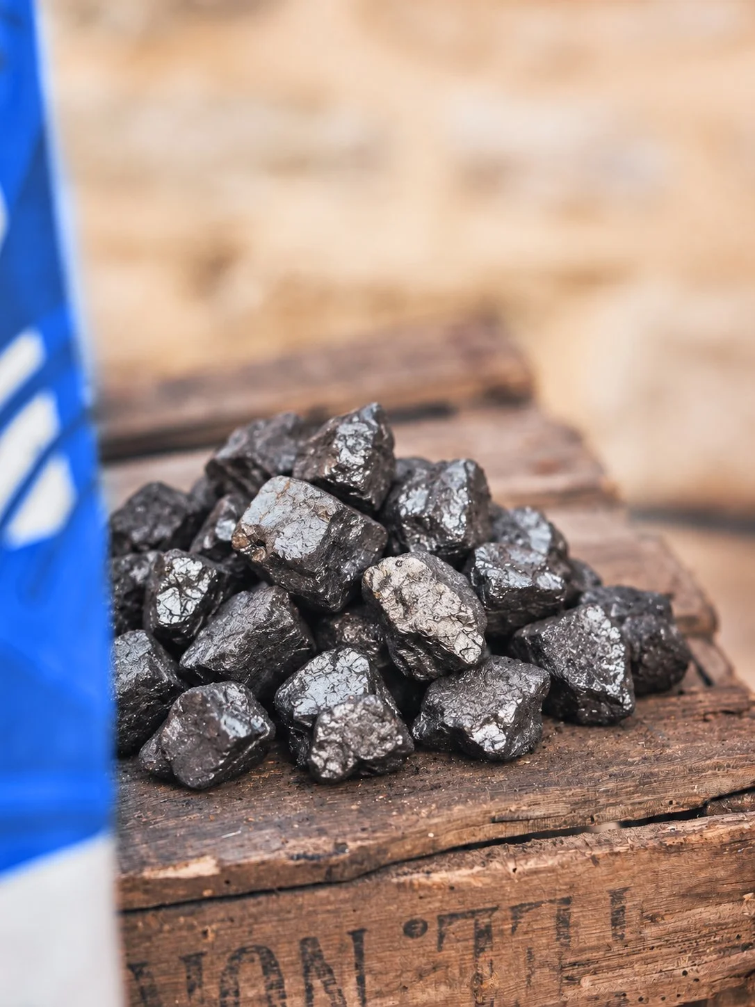 FieldViewFirewood-ANTHRACITE-Detail1.jpg