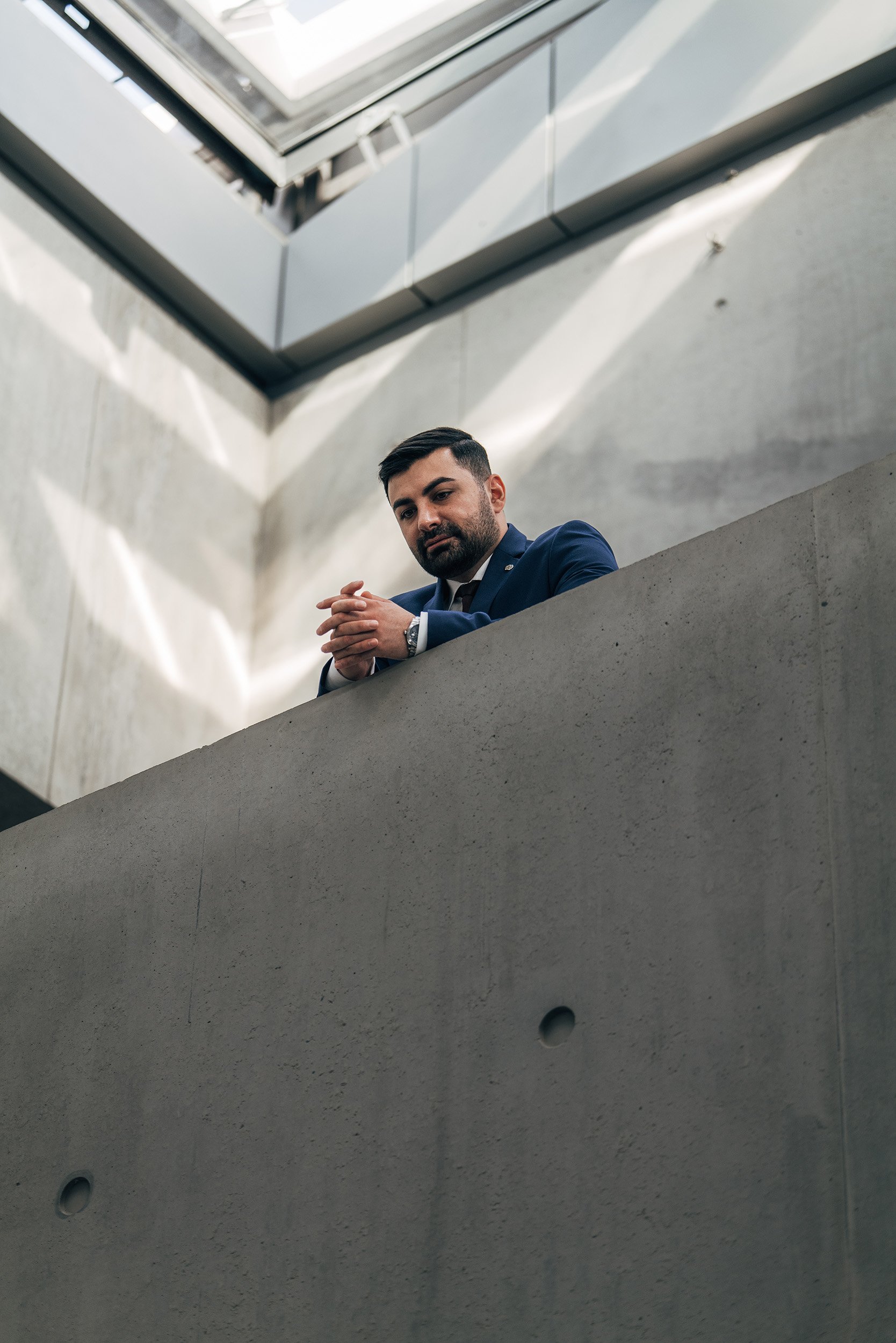 Muhanad Al-Halak  im Deutschen Bundestag, politisches Porträt von Stefan Trocha