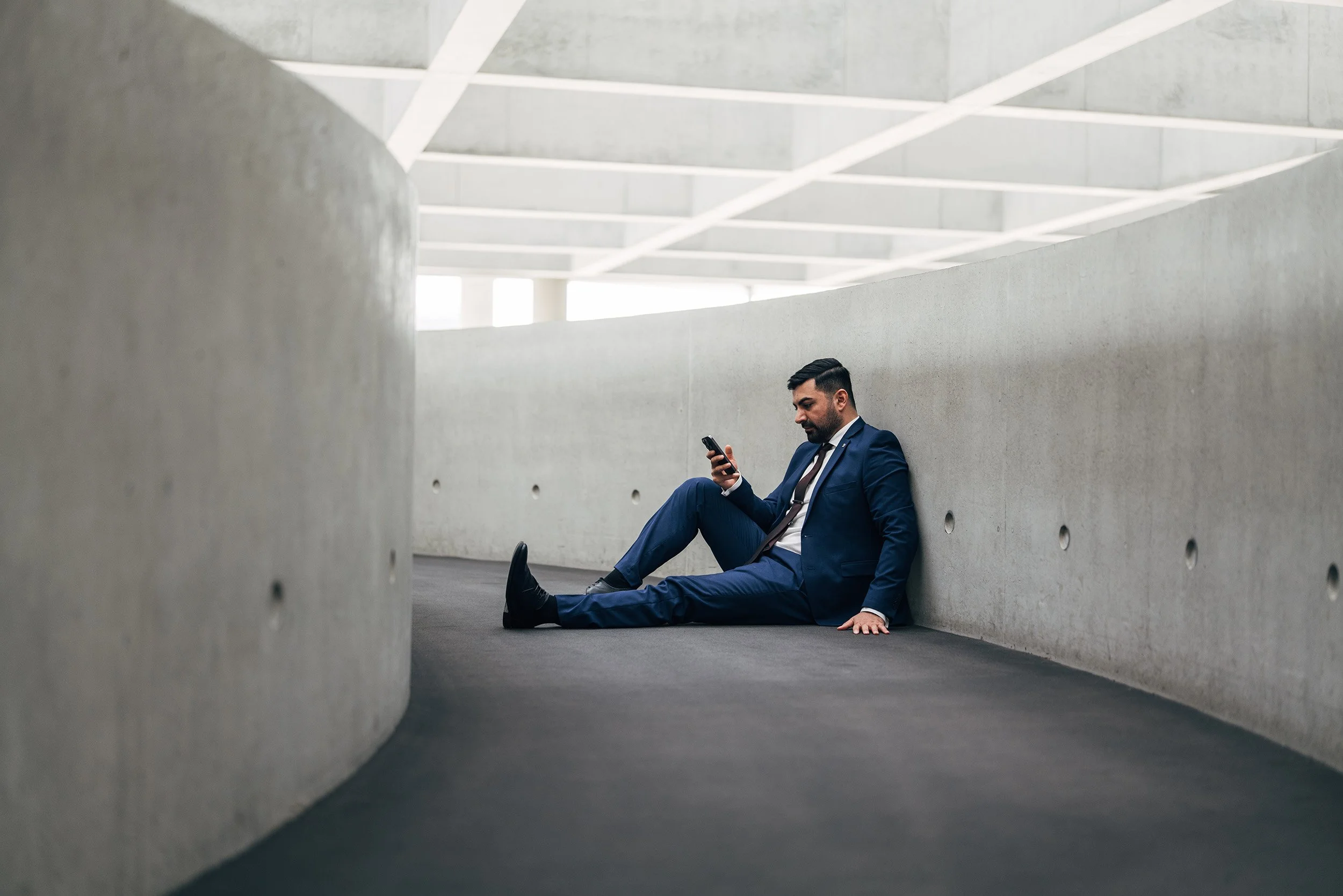 Muhanad Al-Halak  im Deutschen Bundestag, politisches Porträt von Stefan Trocha