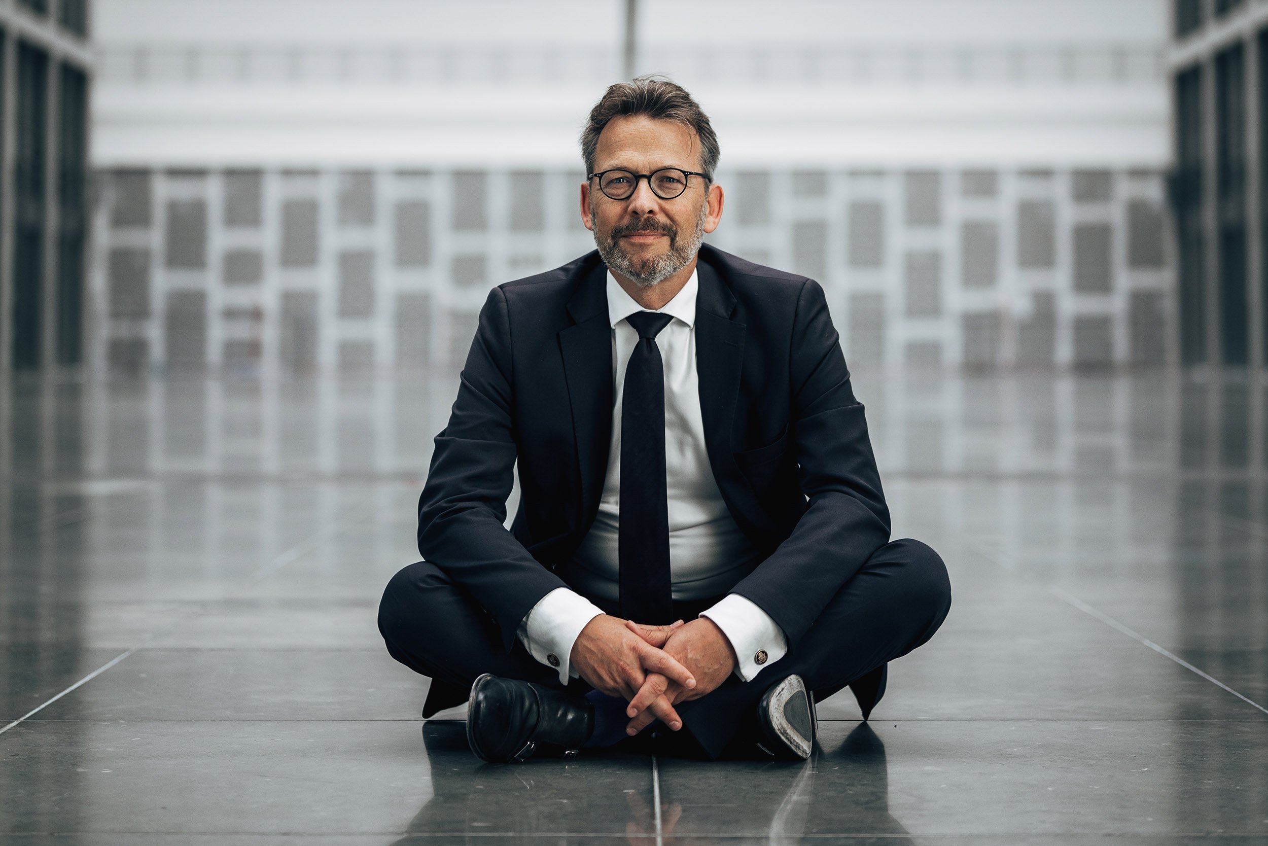 Otto Fricke im Deutschen Bundestag, politisches Porträt von Stefan Trocha