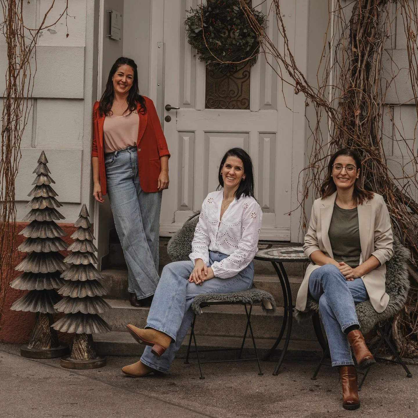 ✨
Festtage an.
Alltag aus.

🎄

Wir w&uuml;nschen euch Beauties frohe &amp; warme Weihnachten✨