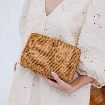 Nantucket Clutch