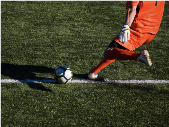 Recover and Avoid Football Injuries Throughout the Season