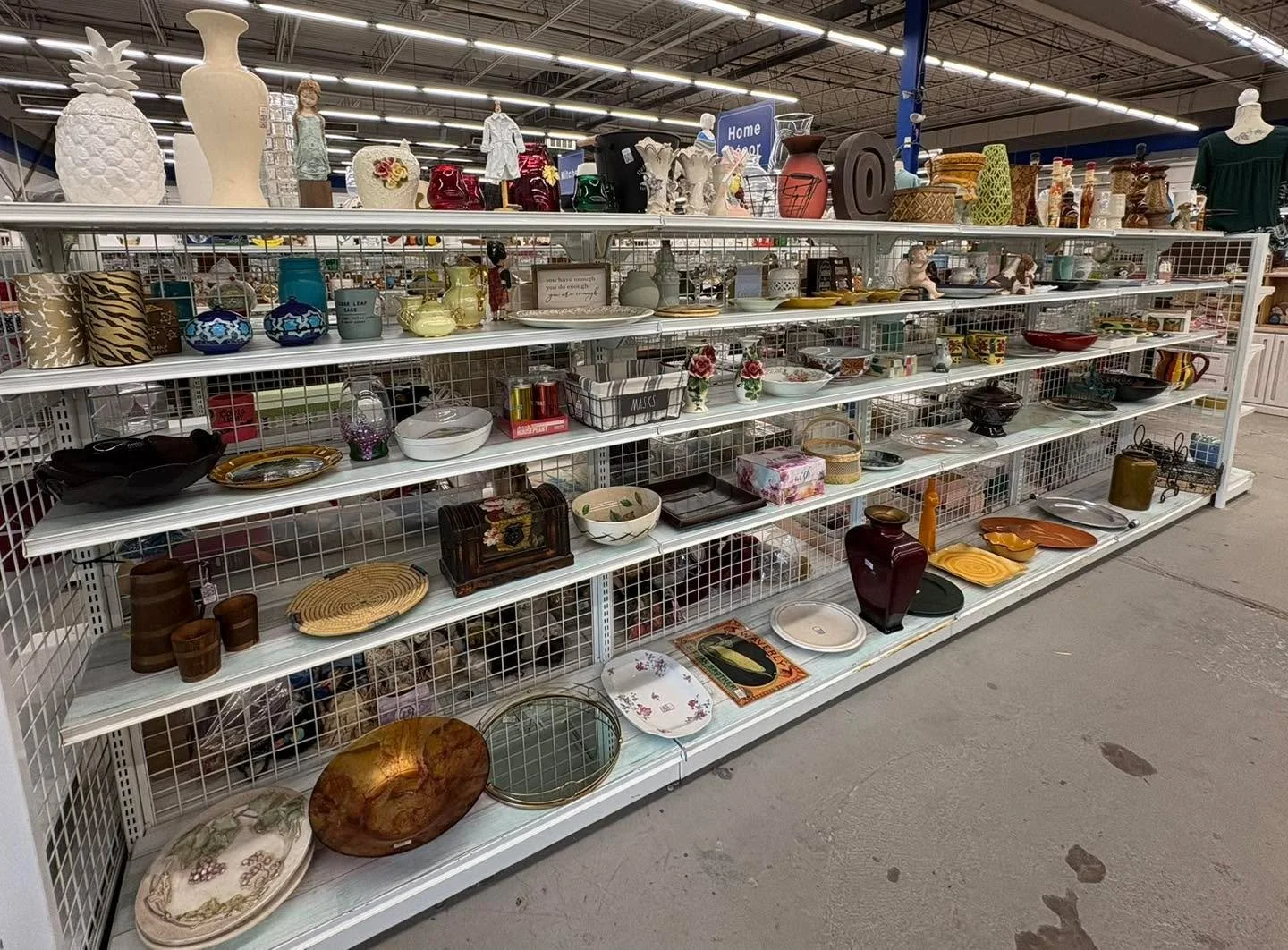 🛍️ Stop by our Montgomeryville store and see what treasures are waiting for you! From stylish finds to home d&eacute;cor and everyday essentials, there&rsquo;s always something new to discover at unbeatable prices. ✨

📍 979 Bethlehem Pike, North Wa