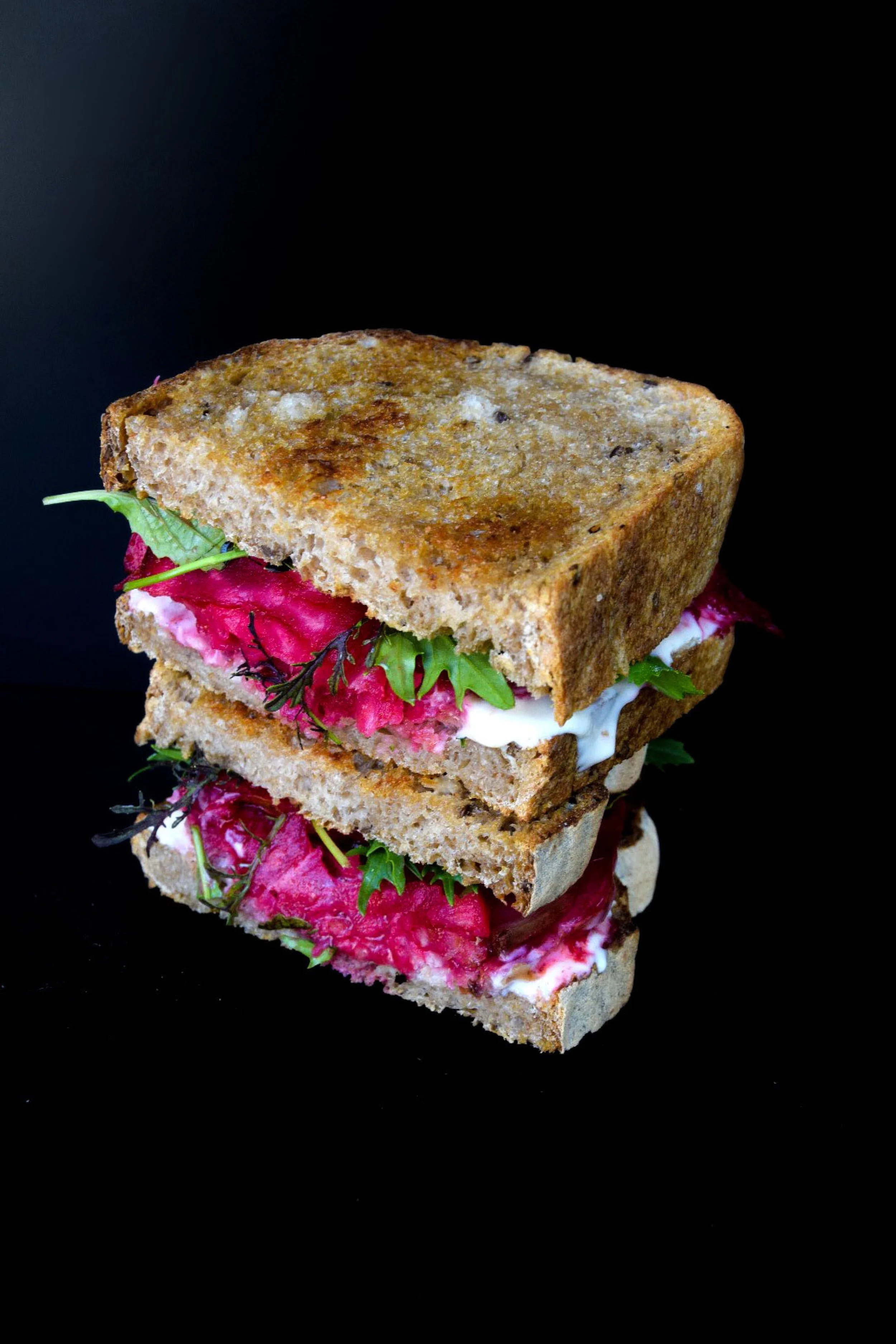 Veganes Pastrami Sandwich
