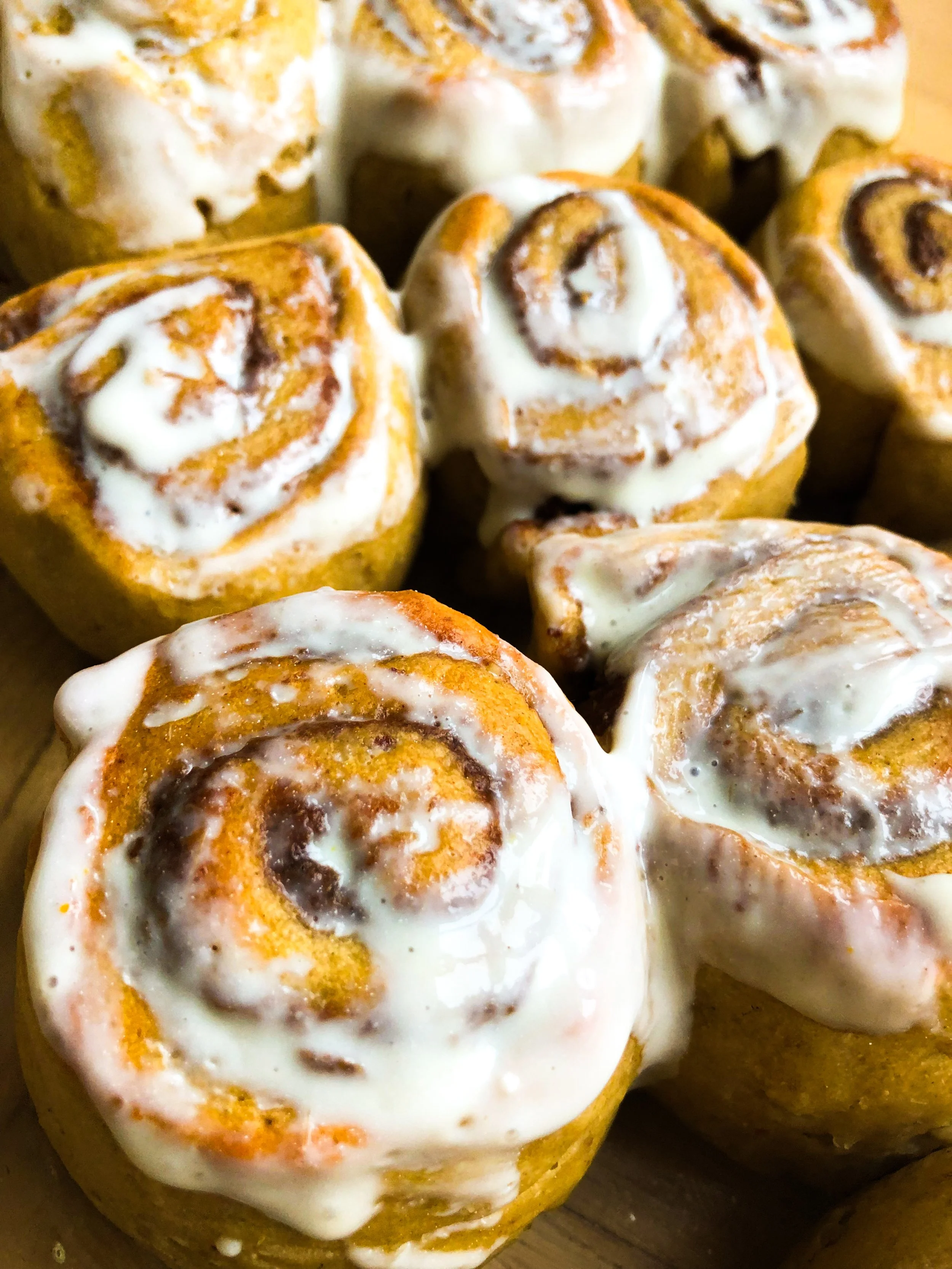 Gesunde Vegane Zimt-Nuss -Schnecken