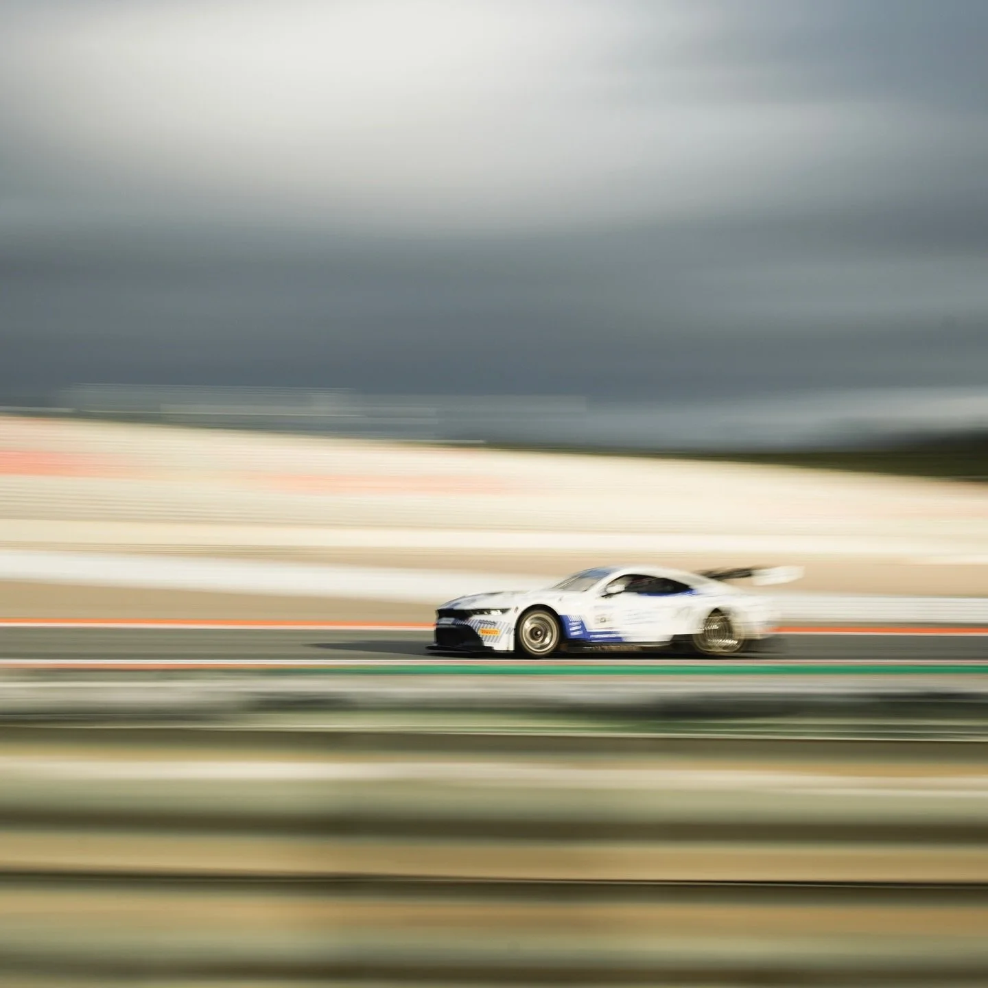 Testing went well here in Valencia. We got some good laps and we're feeling confident about qualifying 🚀

Unfortunately the whole Saturday will be cancelled due to heavy wind conditions. Fingers are crossed that we'll be able to full attack on Sunda