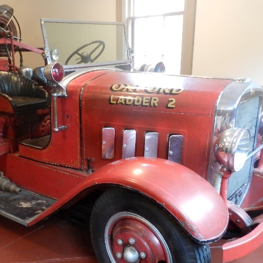 1935 Maxim Ladder Truck: Oxford Ladder 2