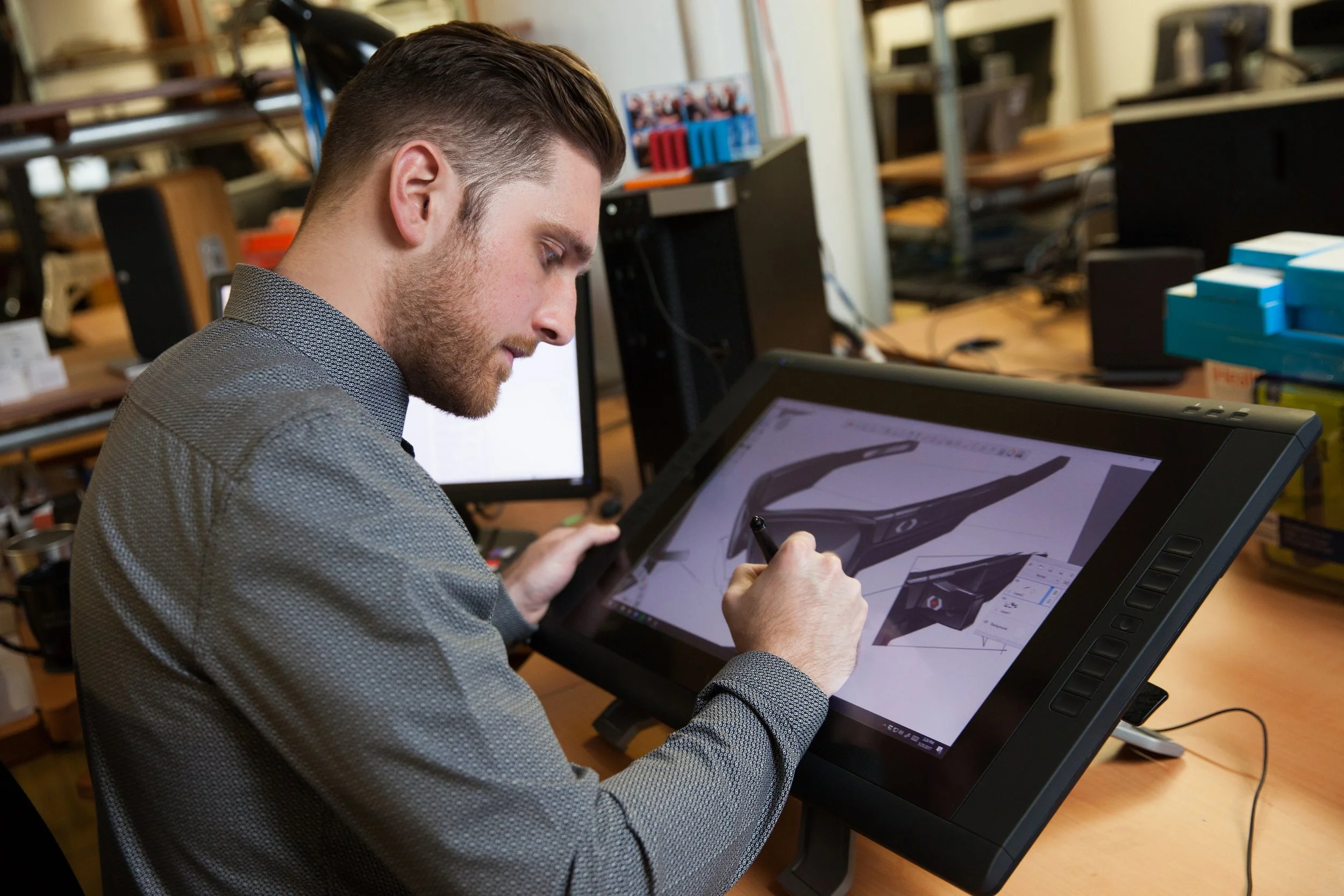 Digital sketching, sunglasses