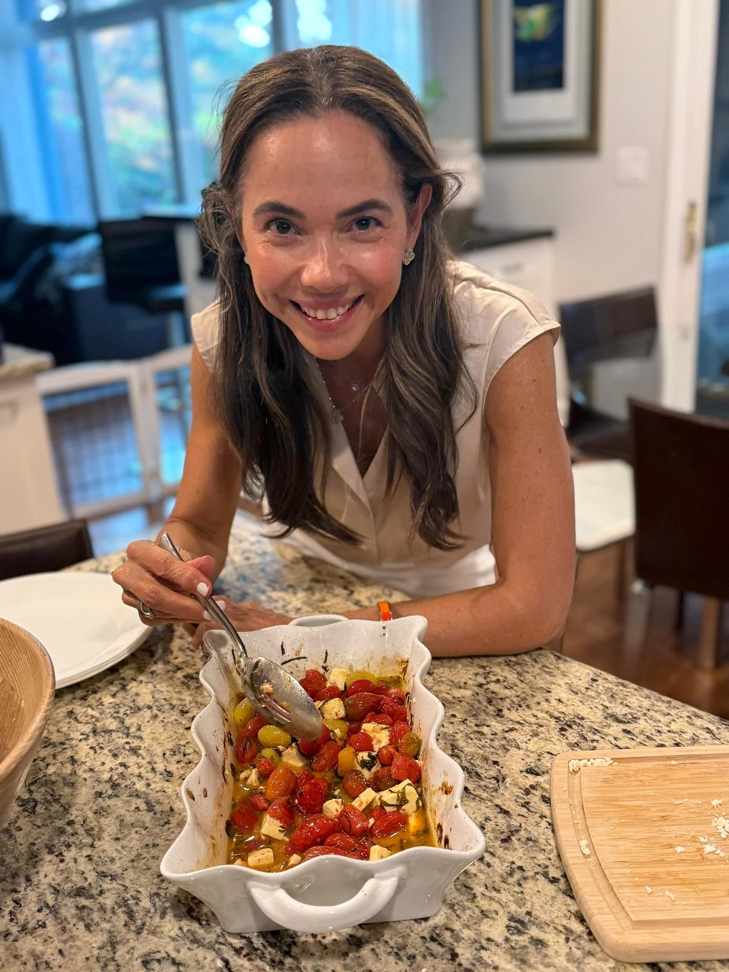 Tomato: the real MVP of salads 😉🍅 Who&rsquo;s with me? 😆

#anehealthylifestyle