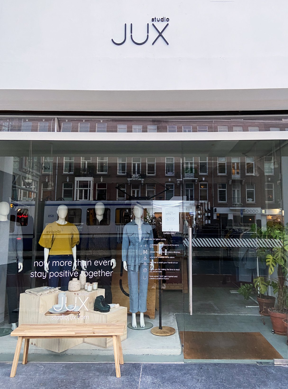 amsterdam.jpg