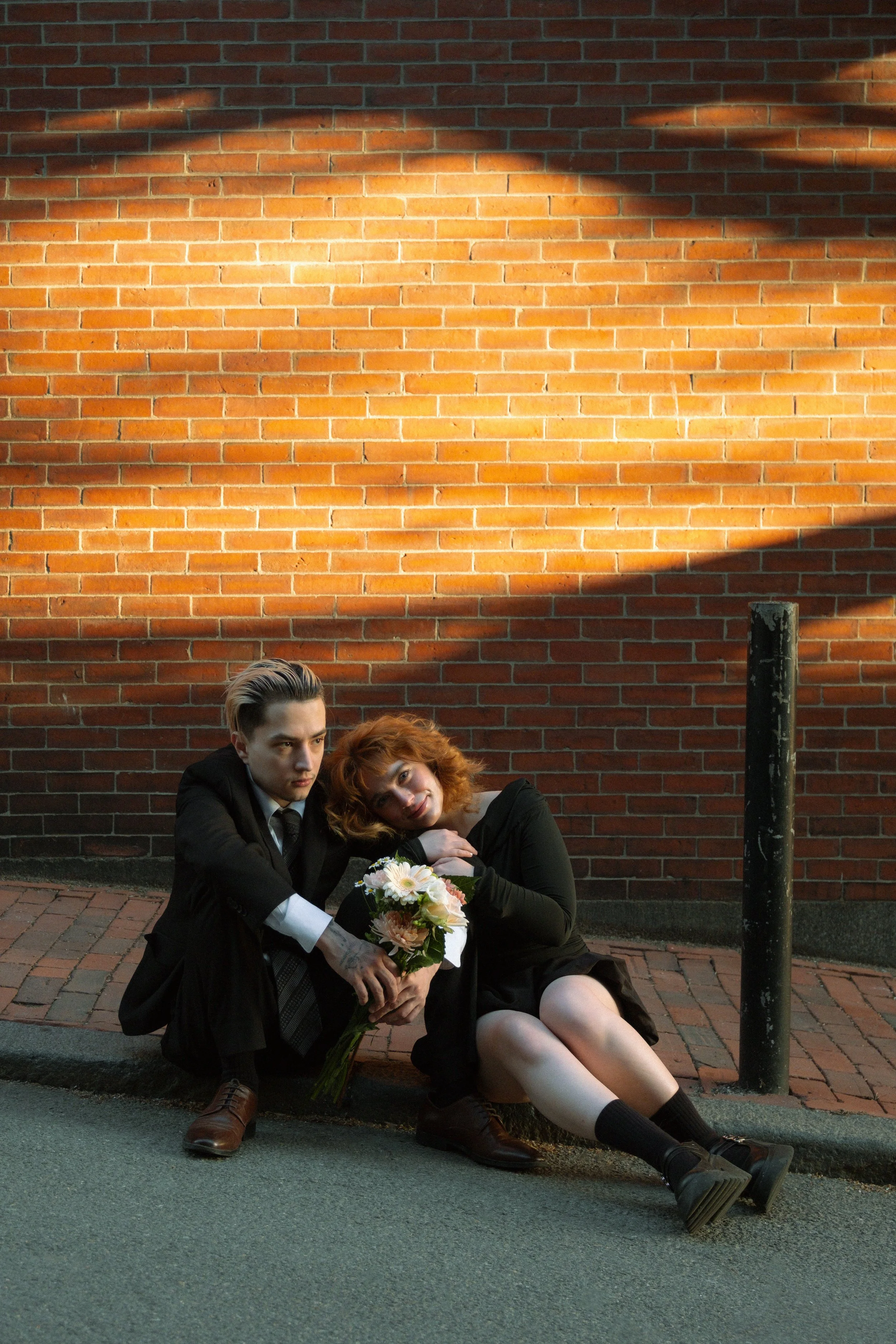 A Spring Evening and a Golden hour Engagement in Beacon Hill: Taryn and John
