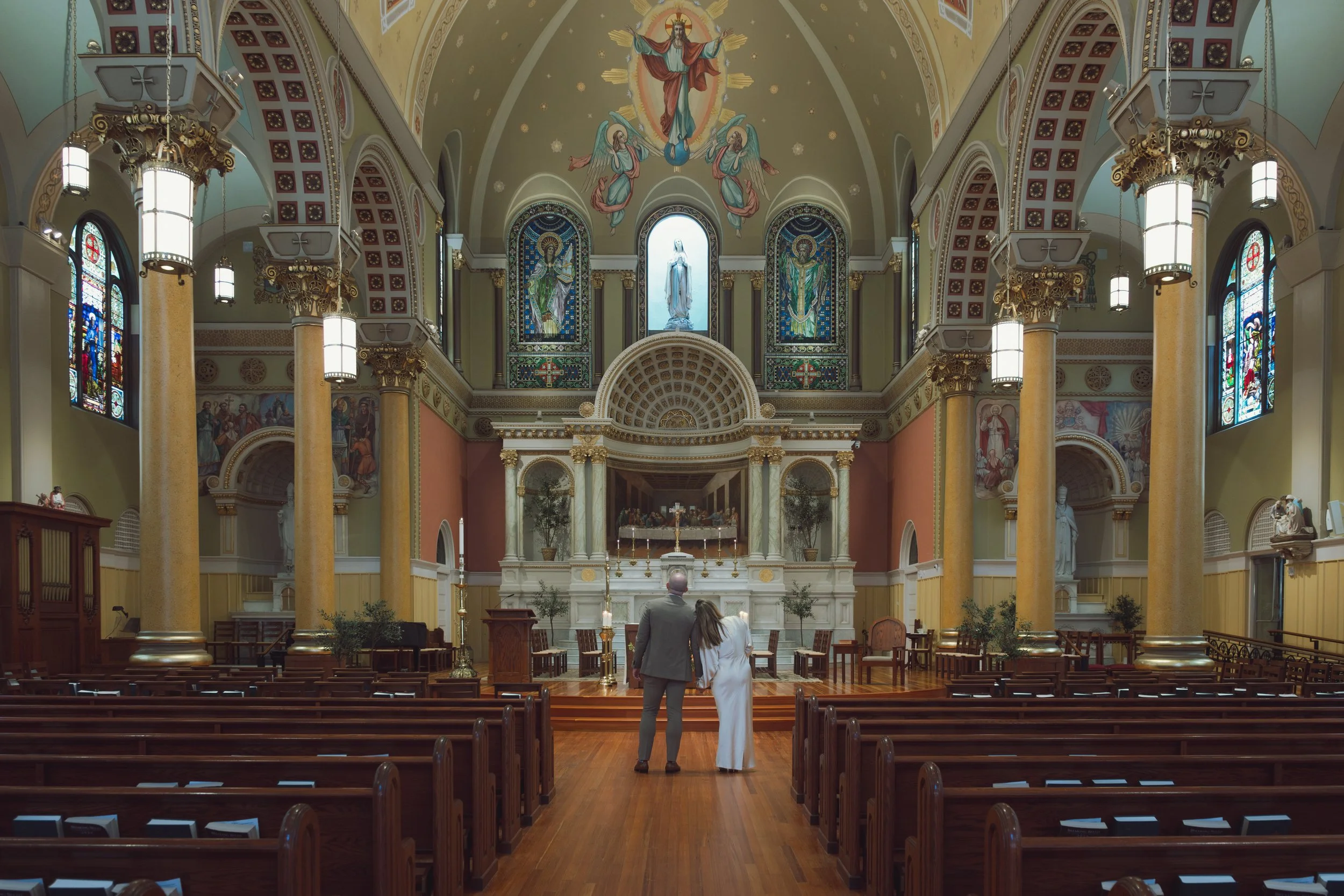A Faith-Filled Ceremony in Back Bay’s Saint Cecilia Parish: Daria and Seán