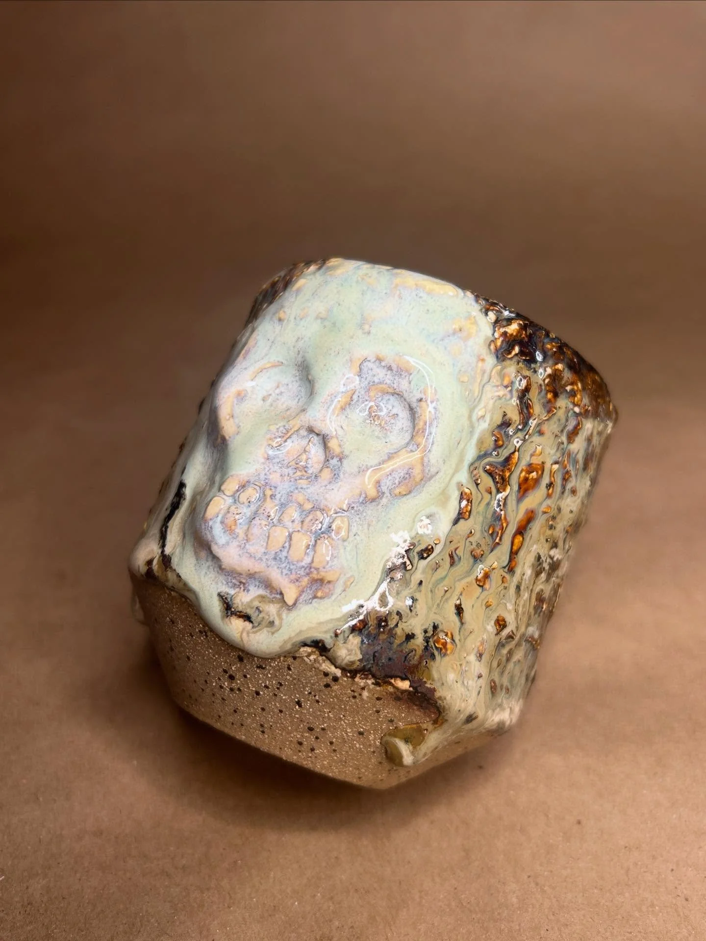 Overwhelming happy with this one. 
I made so many pieces for Christmas gifts and can finally post about them #skull #ceramics #artist #life #swag