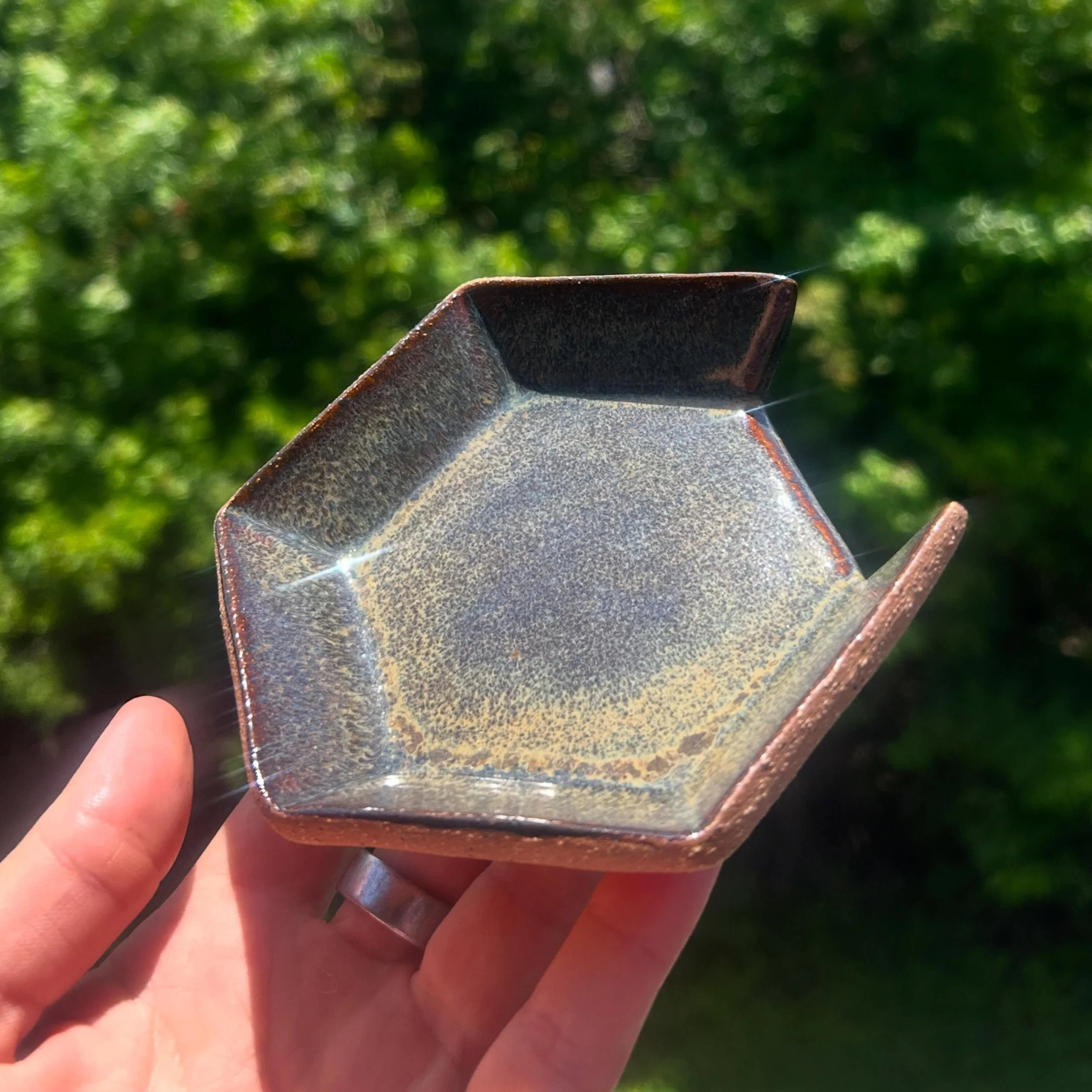 New spoon rests ! All this time and I never made myself one. 
#ceramics #artist #spoonrest #pottery