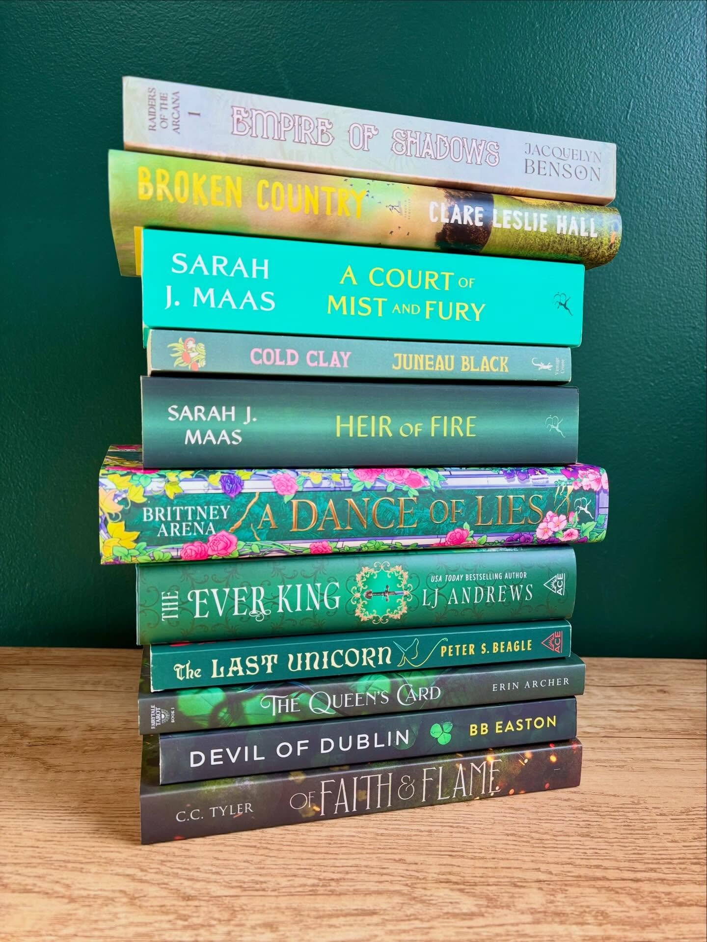 🍀Happy St. Patrick&rsquo;s Day! 🇮🇪 May your day be filled with Irish food, drink, and a good green book! 📗😂

I love the variety in this stack! Some indie authors, some bigger names, some I still want to read, and definitely a lot of favorites! ?