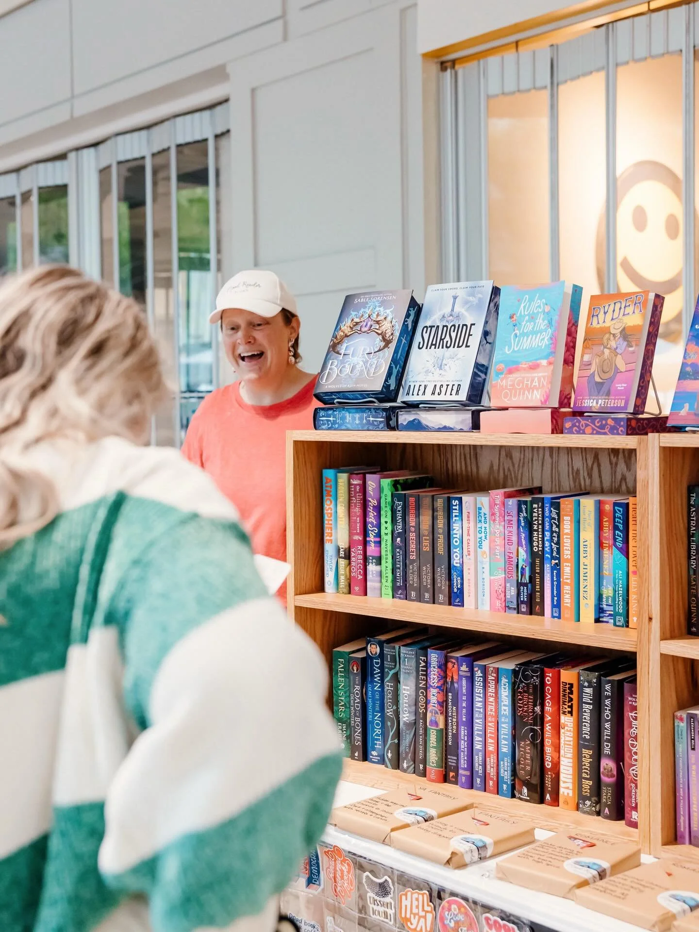 I don&rsquo;t often do a pop-up without the truck, but this fun little spring market in Uptown was so worth it! 📚🛻

Thank you to everyone who stopped by to chat about books, to the @districtoneclt team for organizing, and to @kendalmarieephotograph