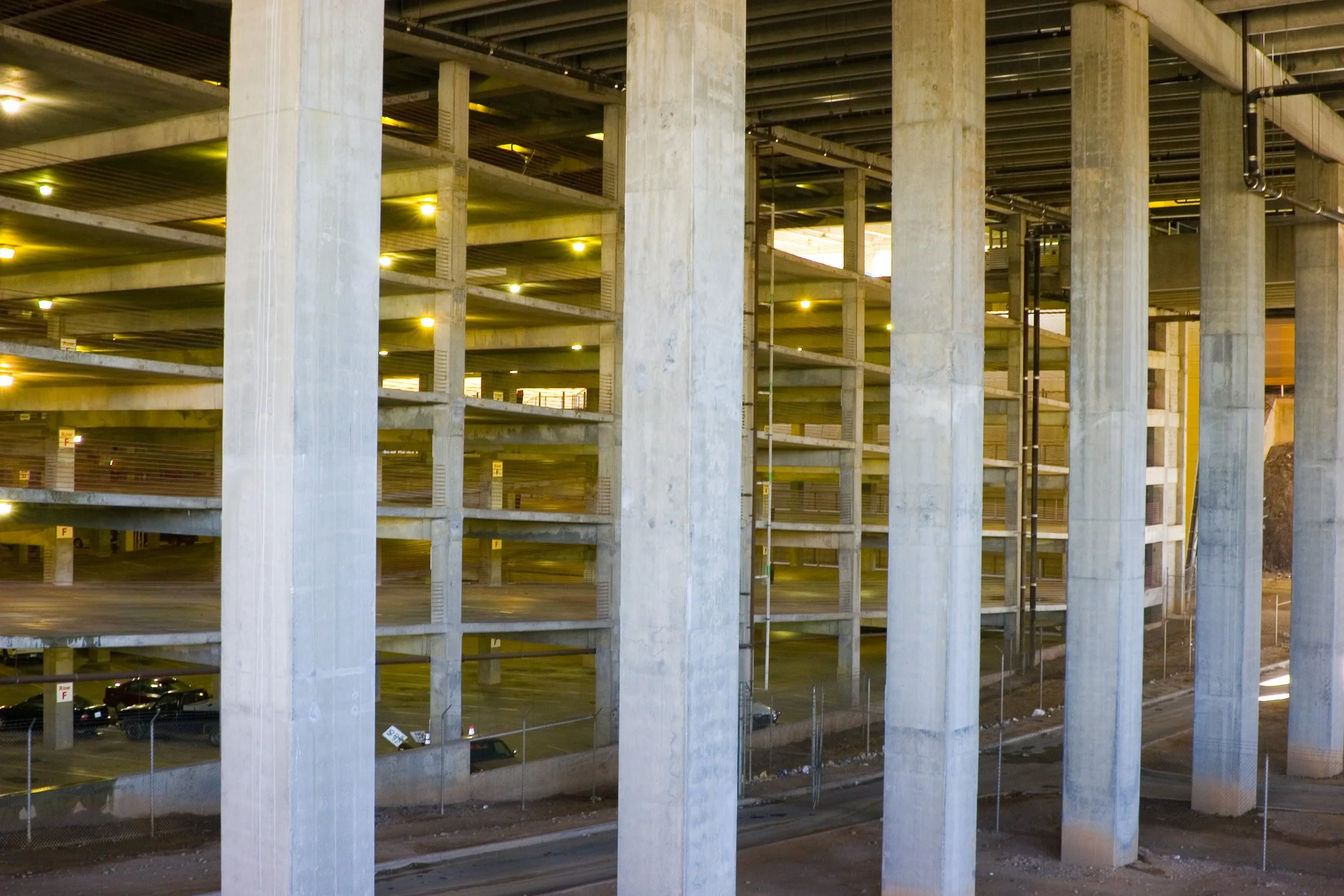 Free-standing garage parking operations