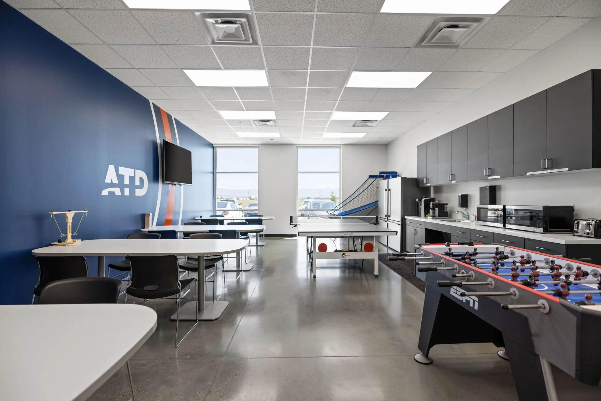 american-tire-distributors-break-room.jpg