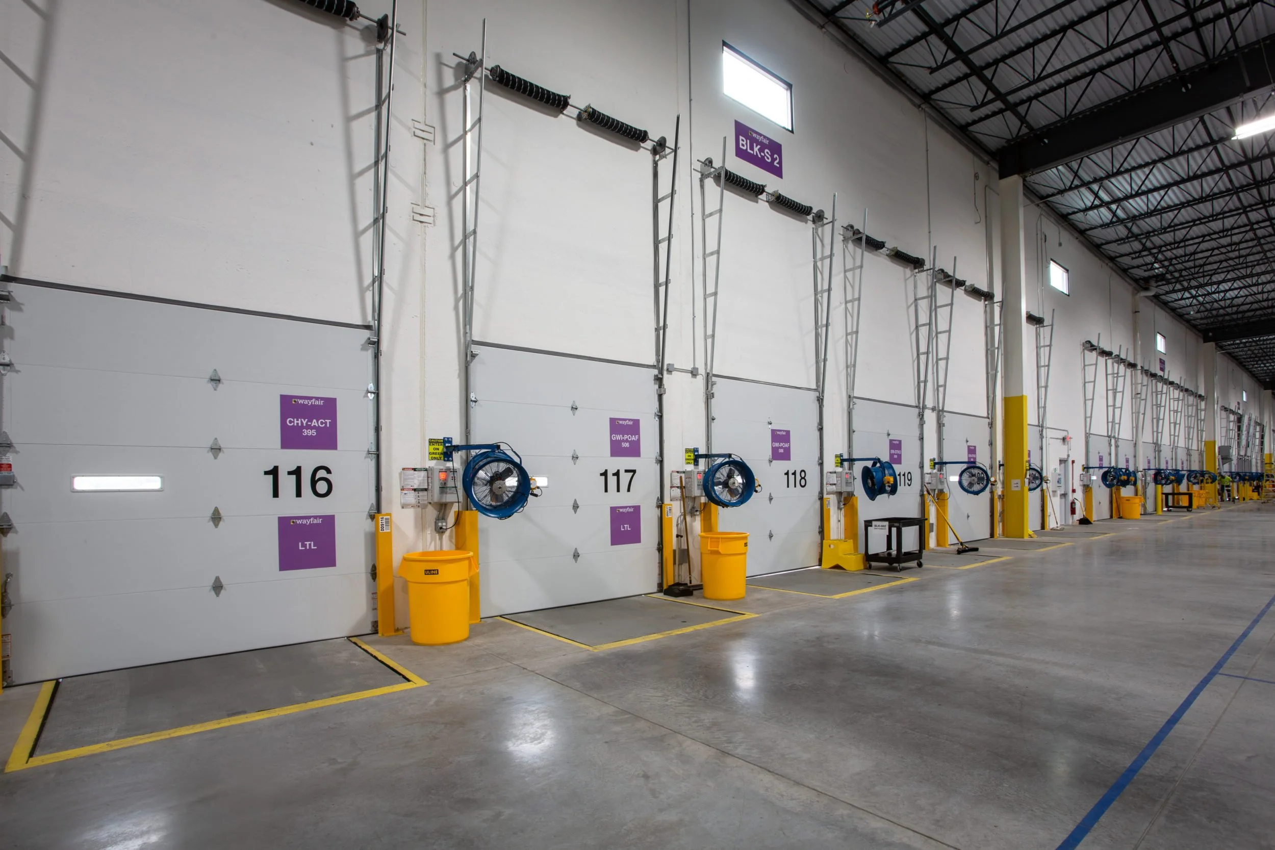 wayfair-e-commerce-docks.jpg