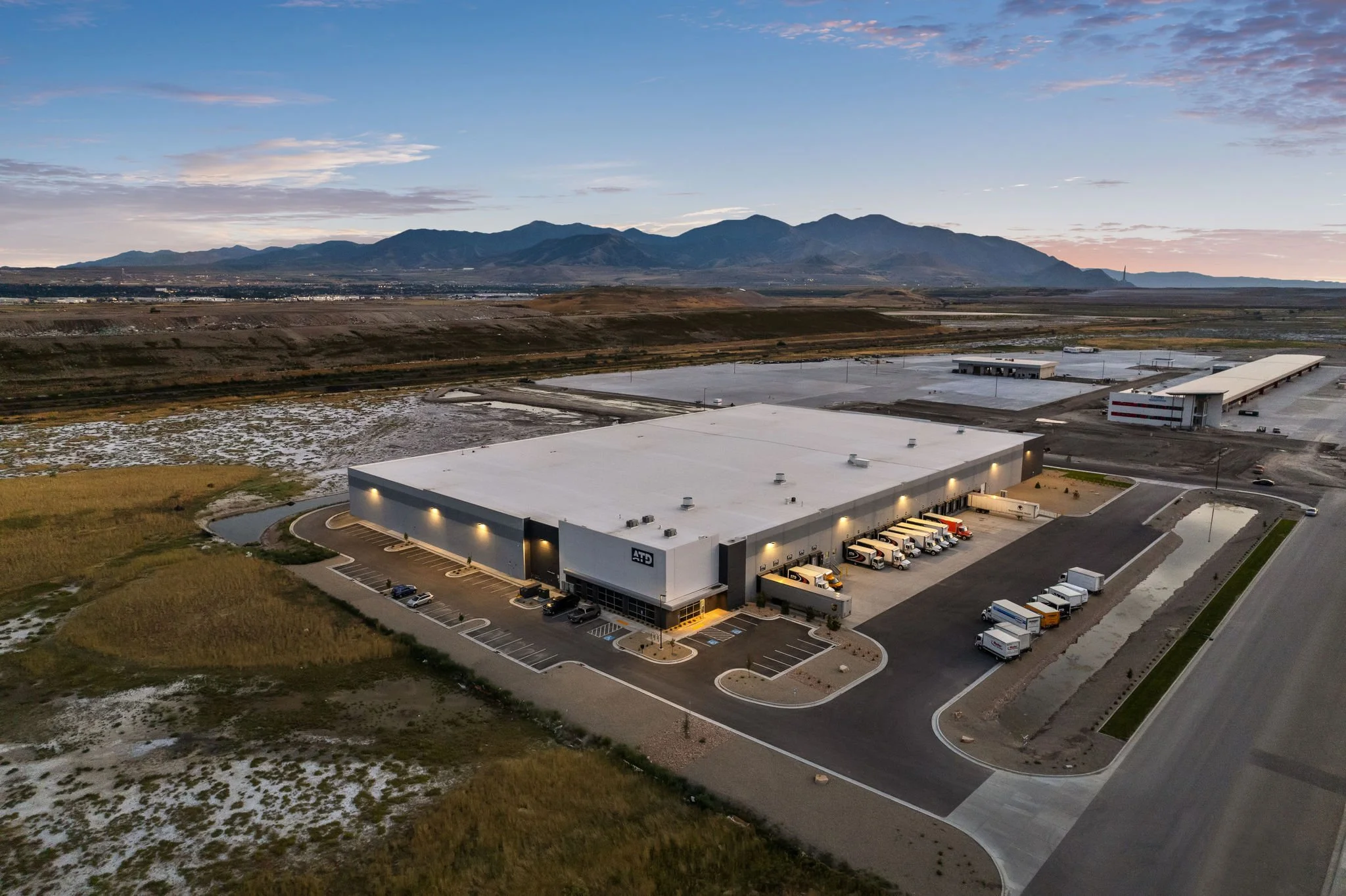 american-tire-distributors-loading-docks.jpg