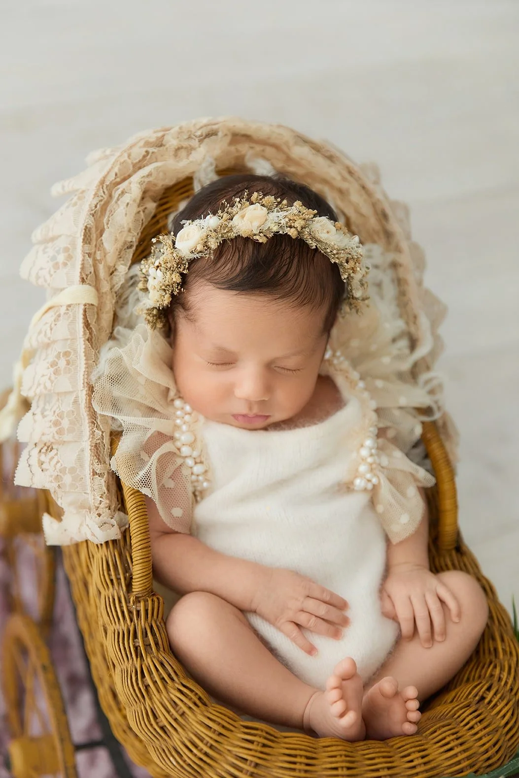 newborn-photoshoot-dubai-100.jpg