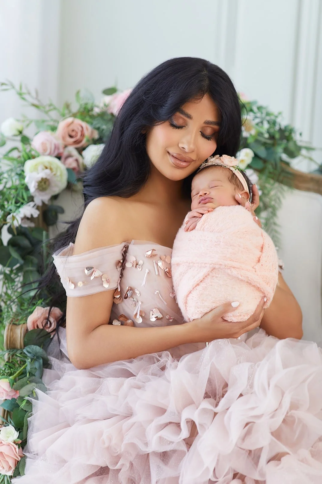 newborn-photoshoot-dubai-072.jpg