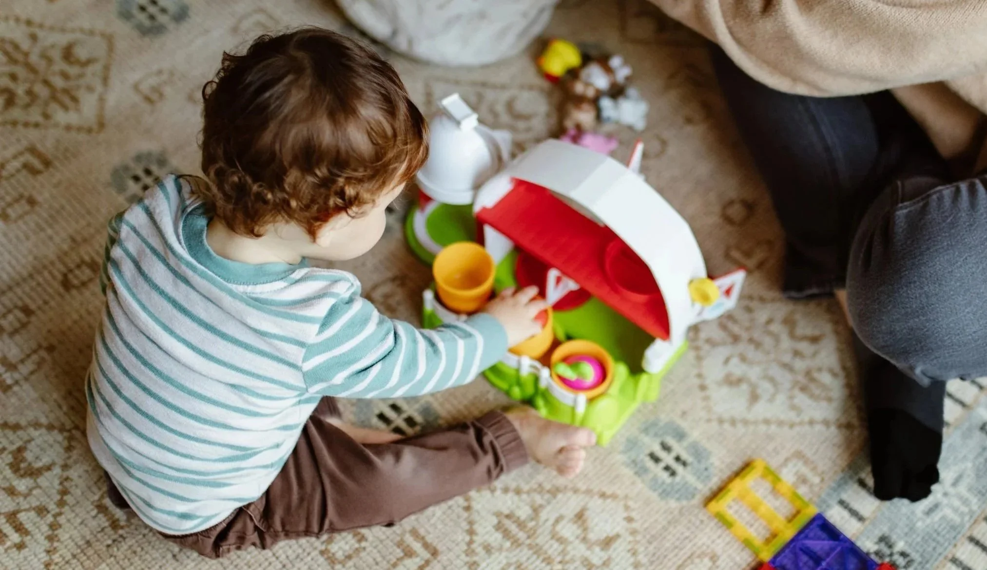 In-home pediatric speech therapy session in Shavano Park using play-based strategies to encourage child communication.