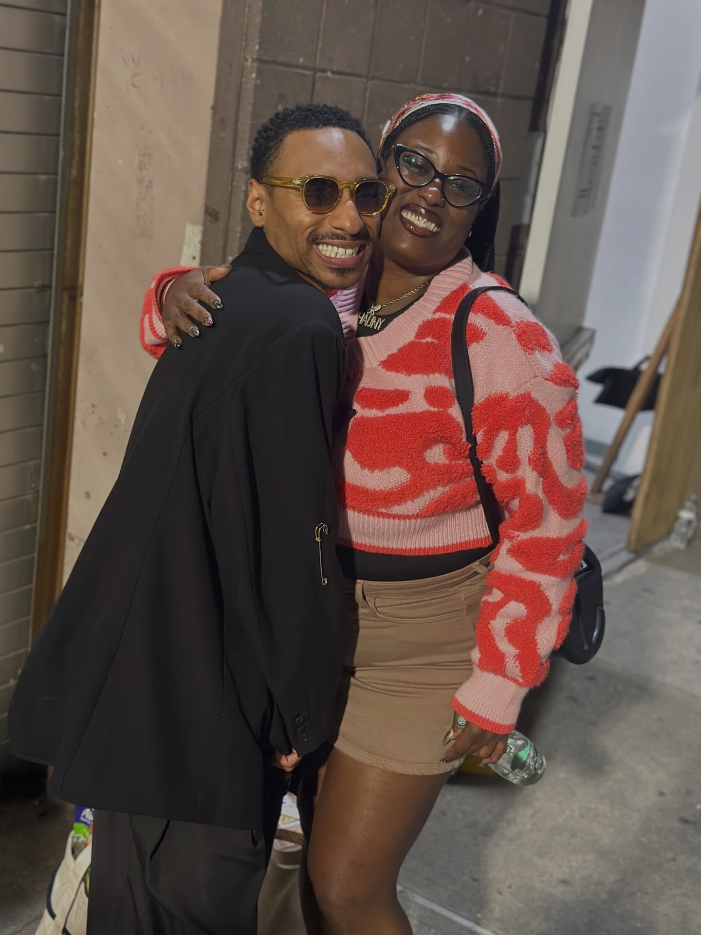 Congratulations to @durandbernarr ! This win is so H U G E ! Proud isn&rsquo;t even the word ! Now you&rsquo;re generous and Grammy Award-winning !

It&rsquo;s the first day of Black History Month 2026 and we are getting the 10&rsquo;s across the boa