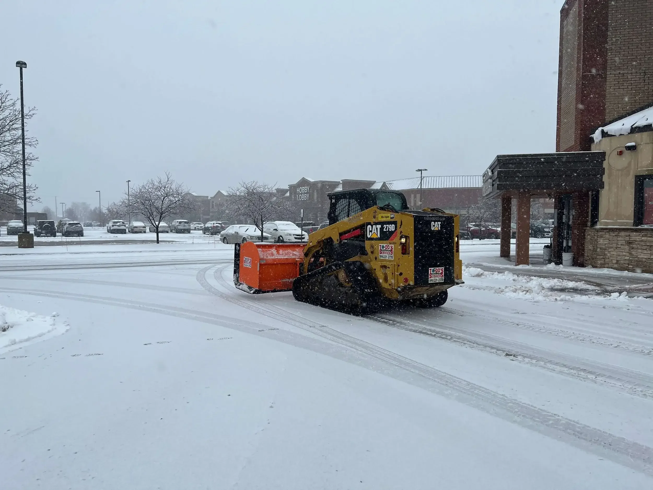 Commercial+Snow+Removal+1.webp