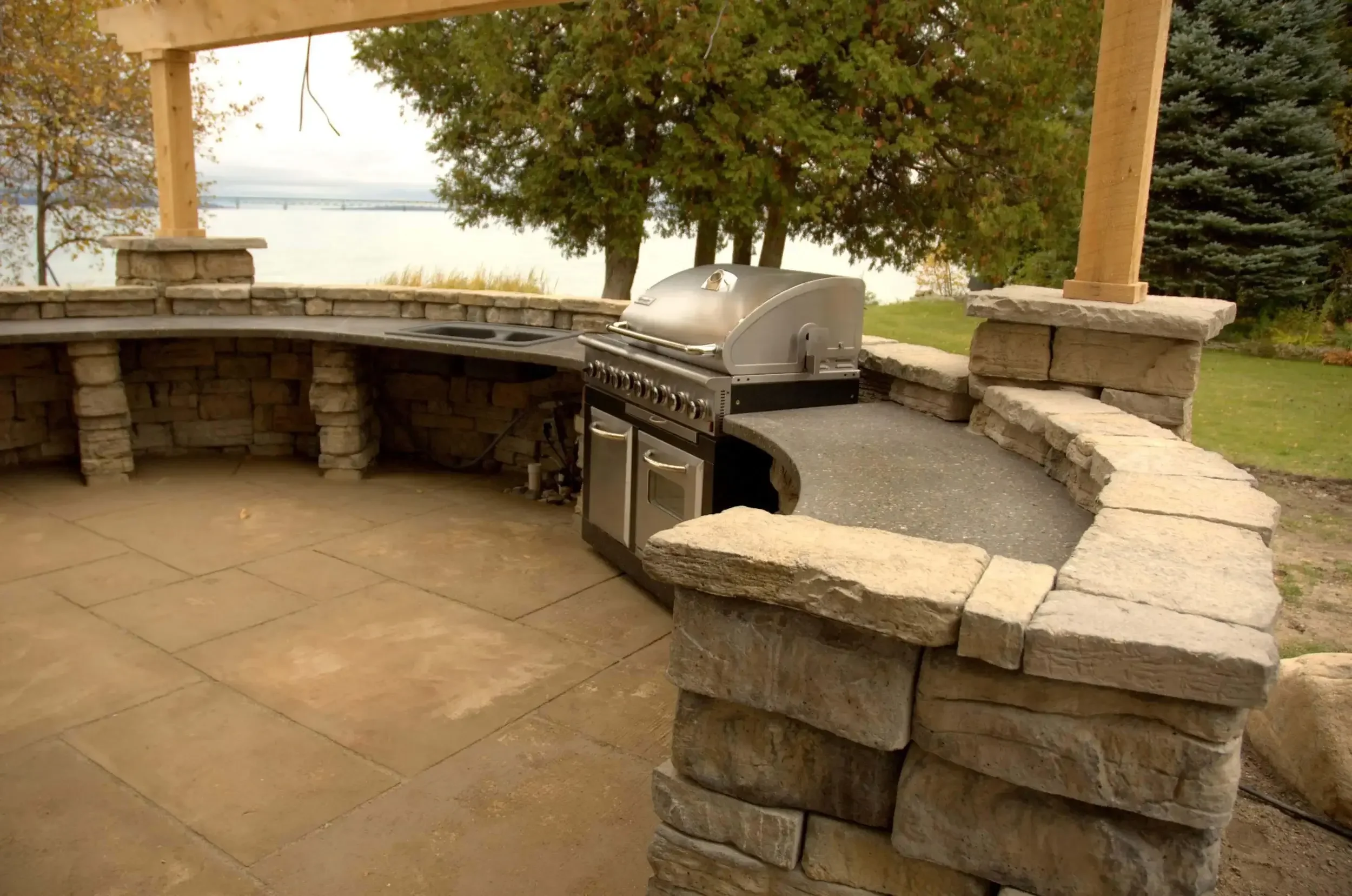 outdoor_kitchen3.webp