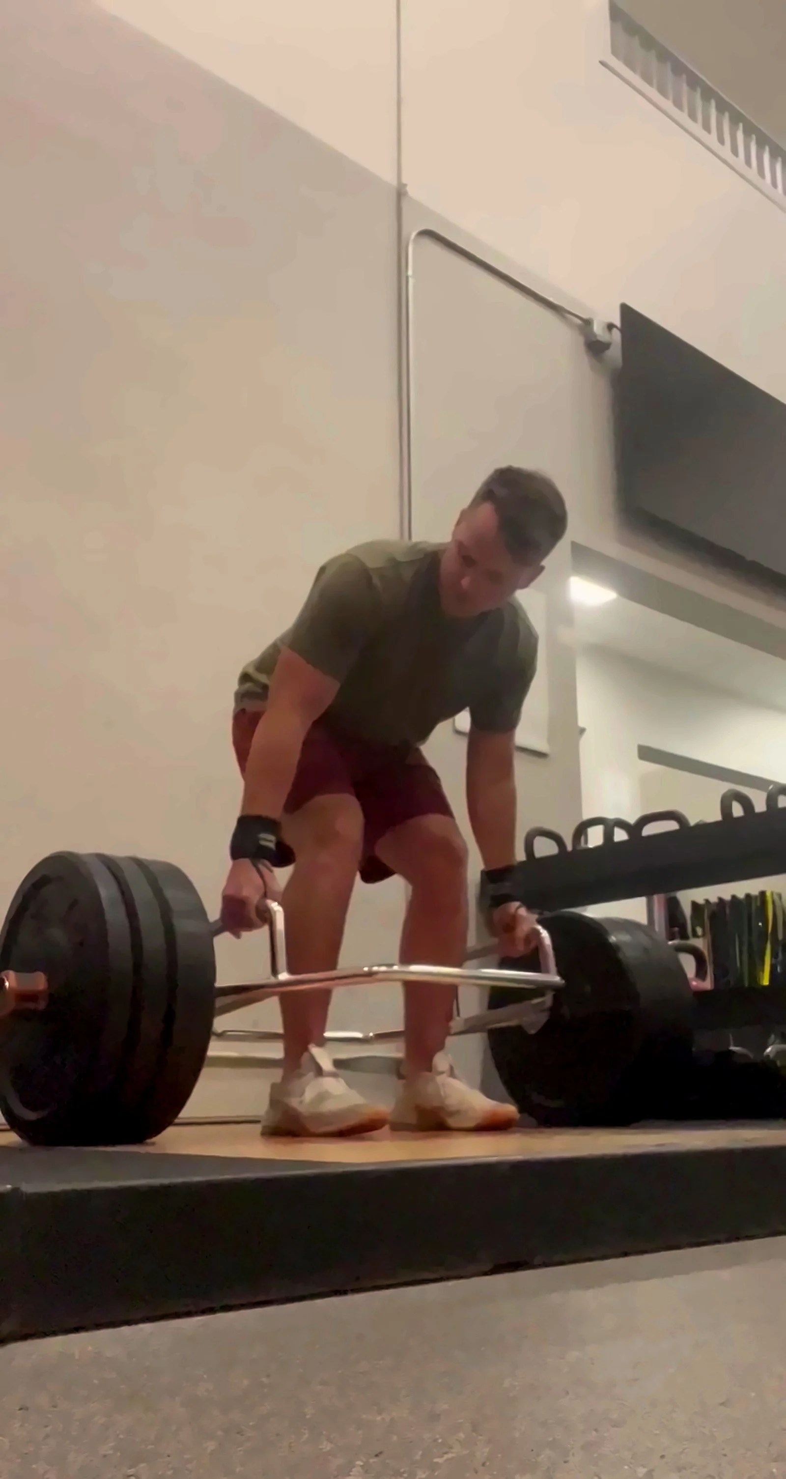 C2_matt-deadlift-pull-hd.jpg
