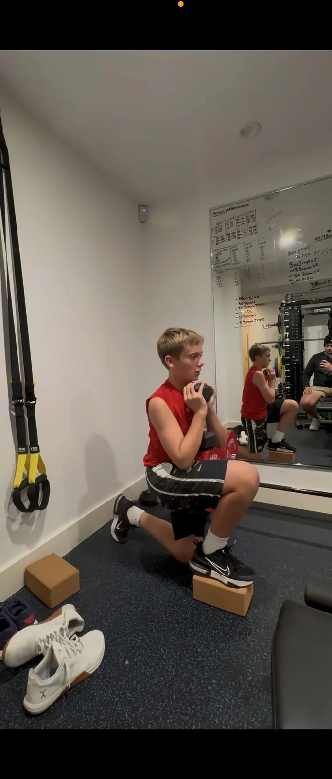 A2_youth-goblet-squat.jpg
