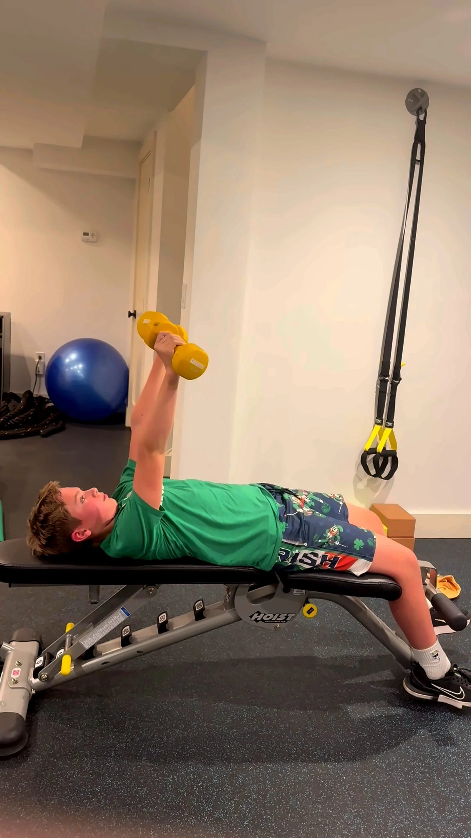 A4_youth-dumbbell-bench-hd.jpg