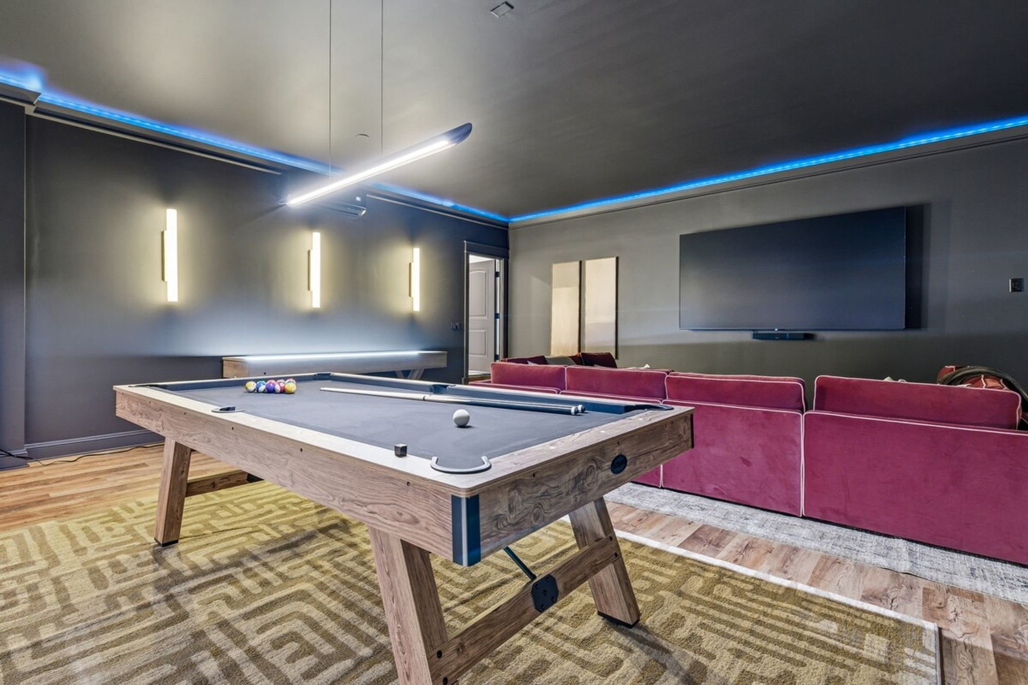 og-gallery-4-game-room.jpg