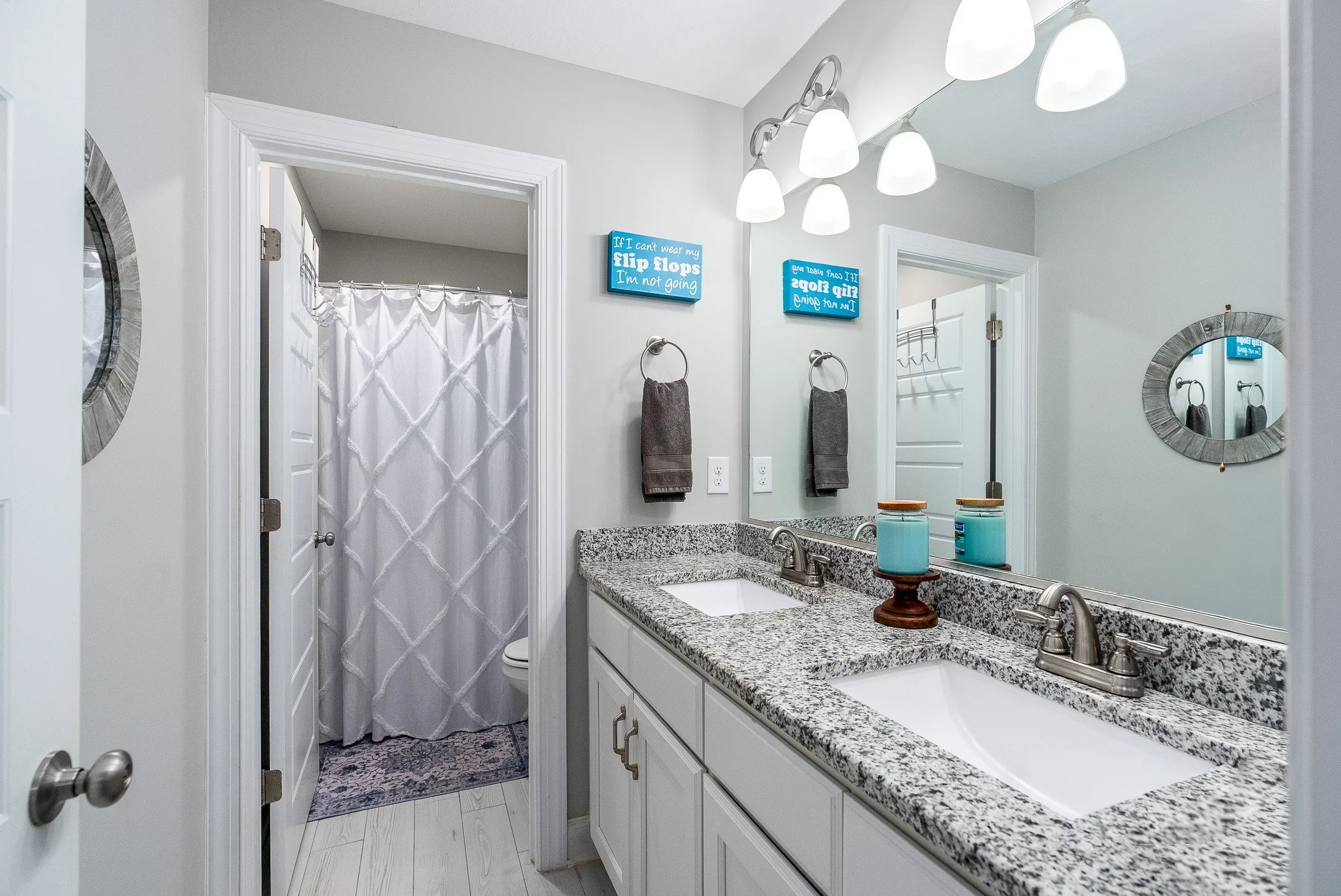 ©MeghannPadgett_229RivernorthDr-53.jpg
