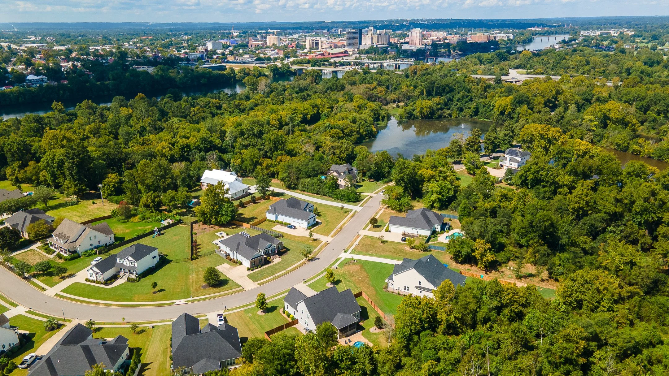 ©MeghannPadgett_229RivernorthDr_aerial-3.jpg