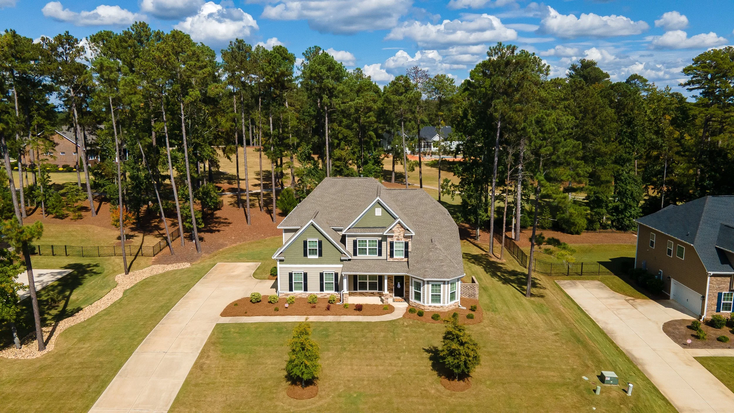084-MeghannPadgett_505Schoolhouse_aerial-04.jpg
