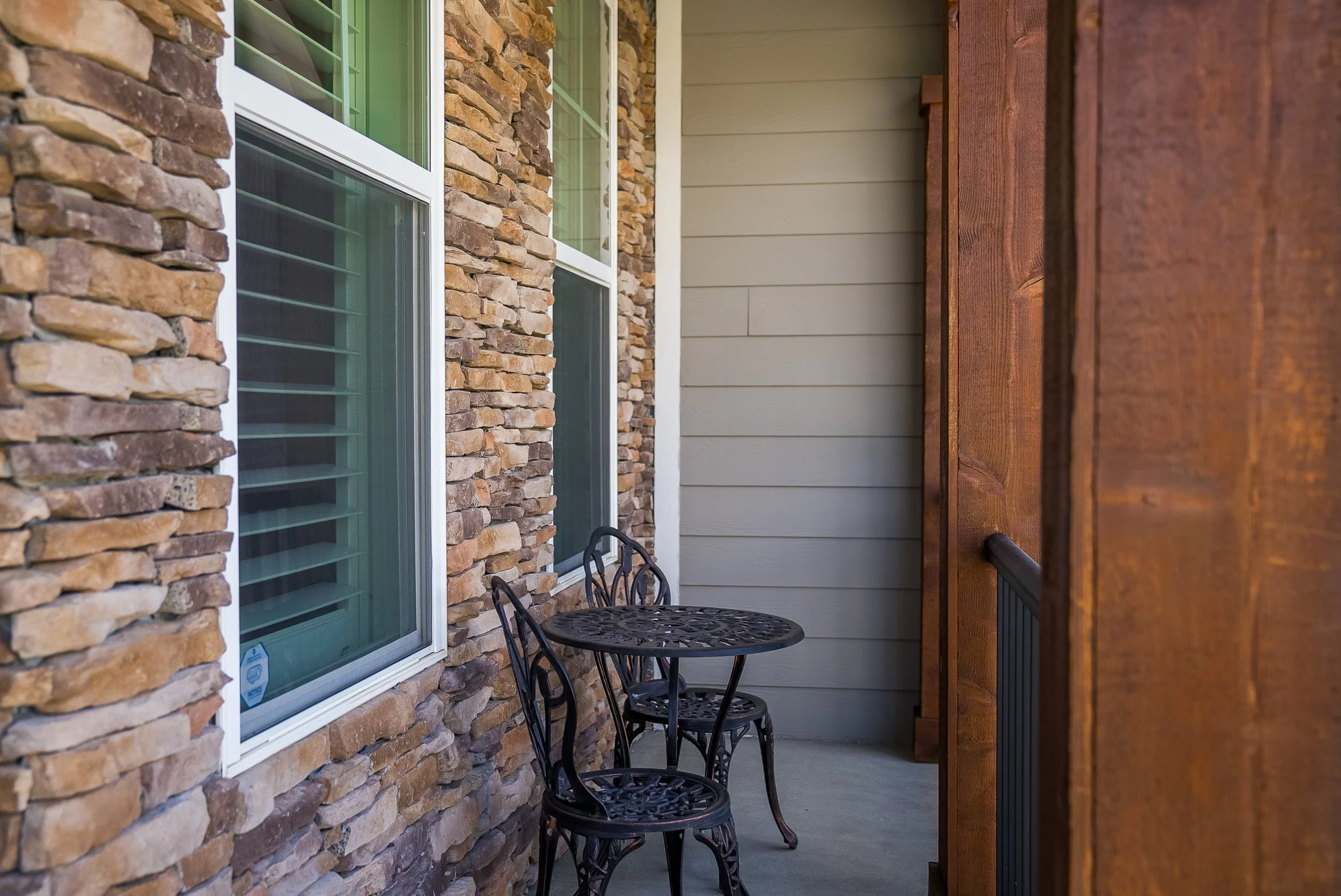 ©MeghannPadgett_229RivernorthDr-06.jpg