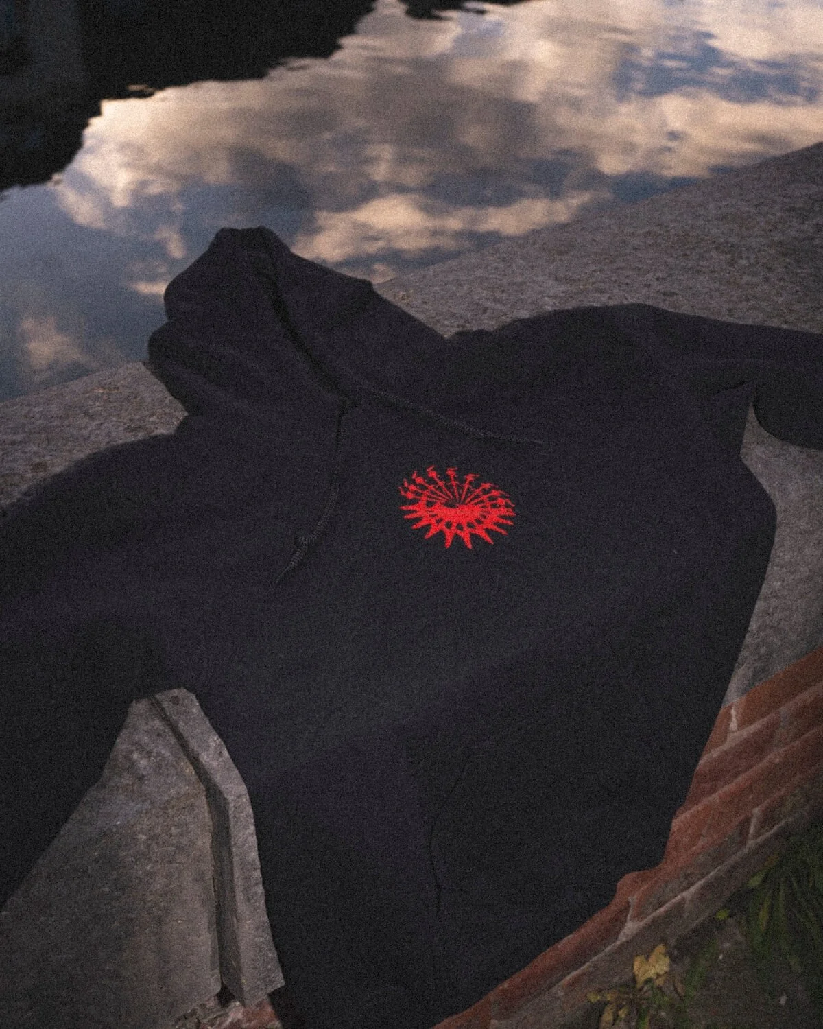 2025-12-03_Divided Merch-c Camille Mortier-26.jpg