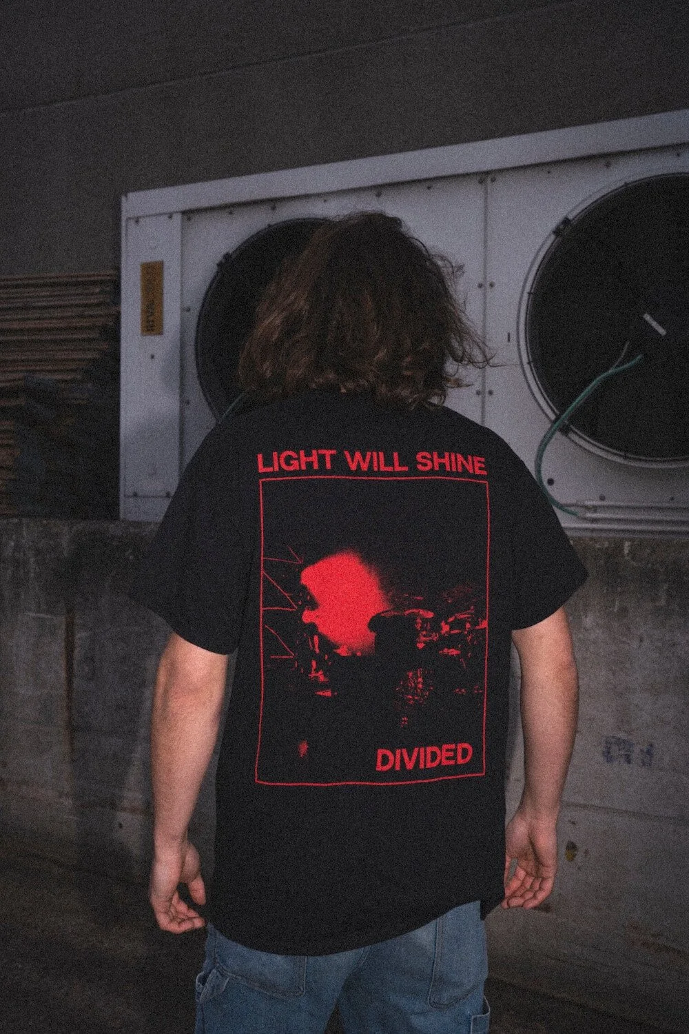 2025-12-03_Divided Merch-c Camille Mortier-10.jpg