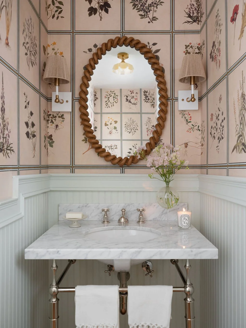 StudioProper-Powder-Room-2.jpg