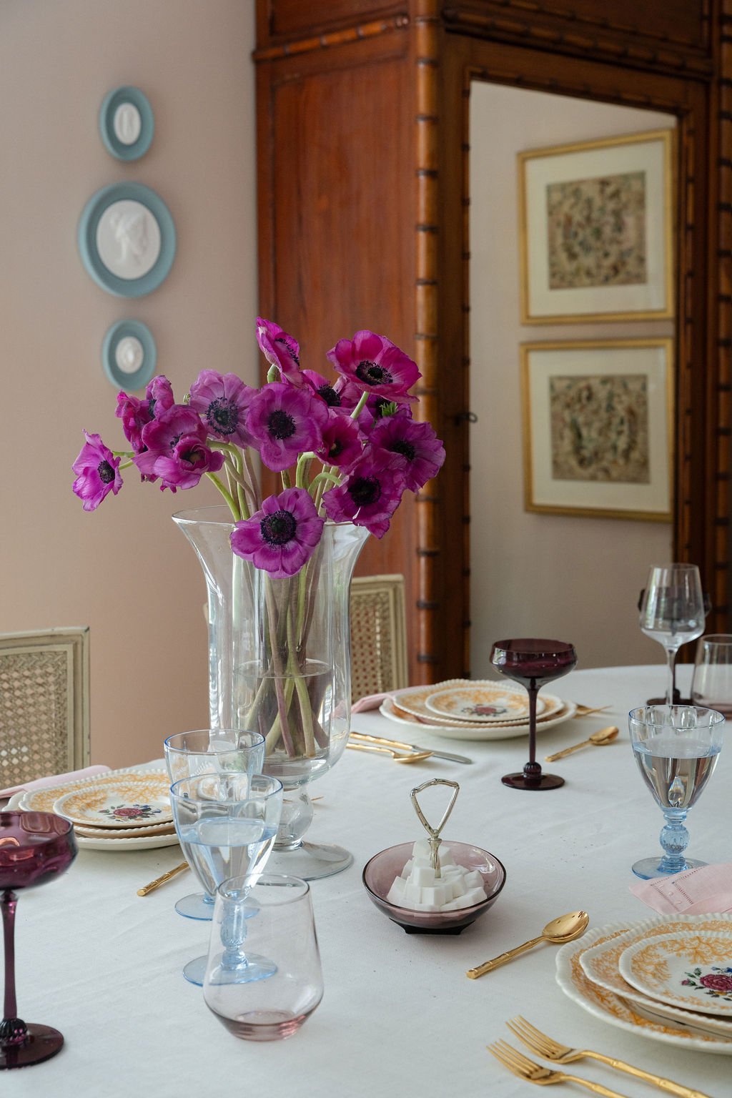 StudioProper-Diningroom-Table-Detail-4 (1).jpg