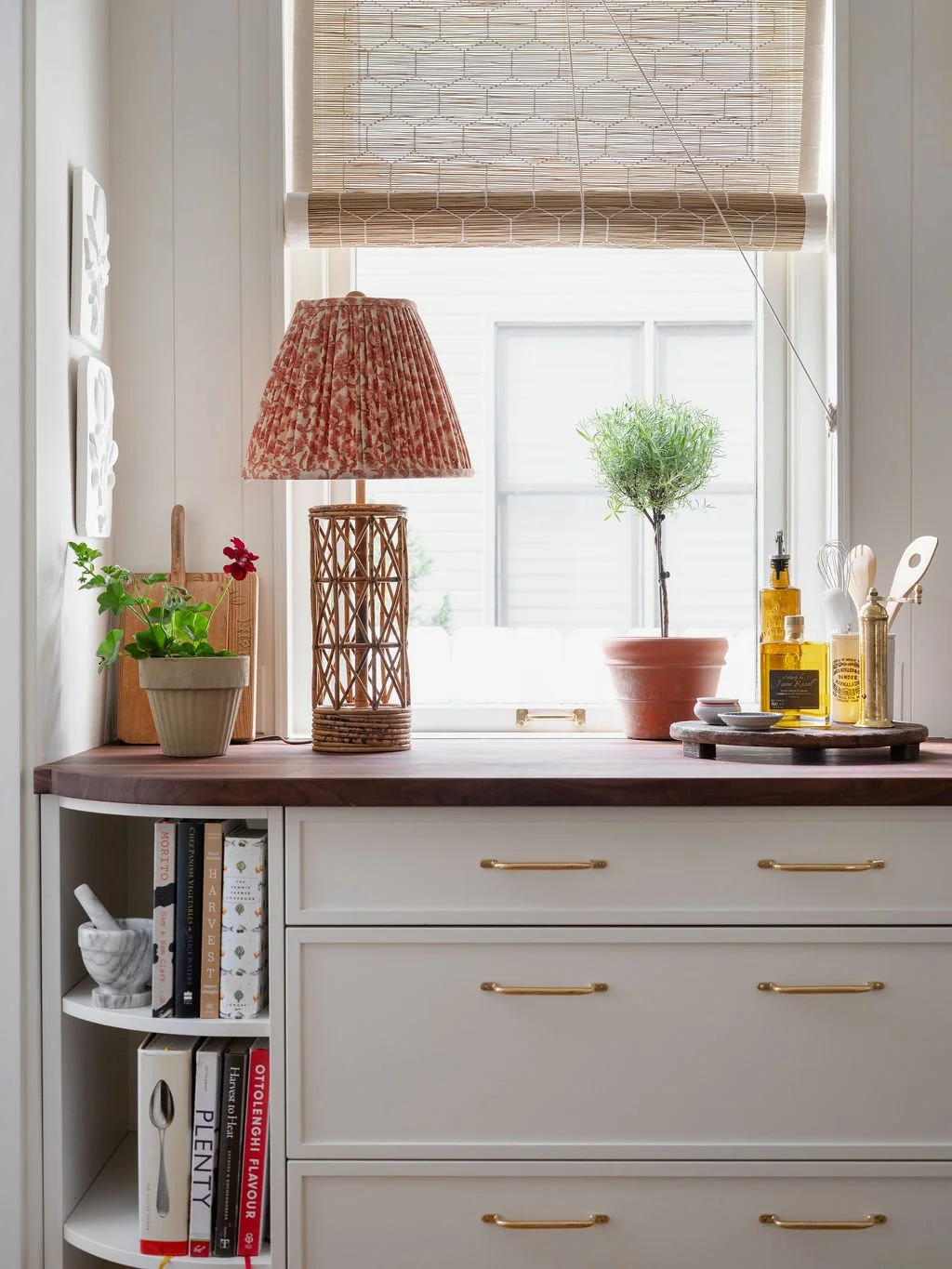 StudioProper-Kitchen-Detail-3 (1).jpg