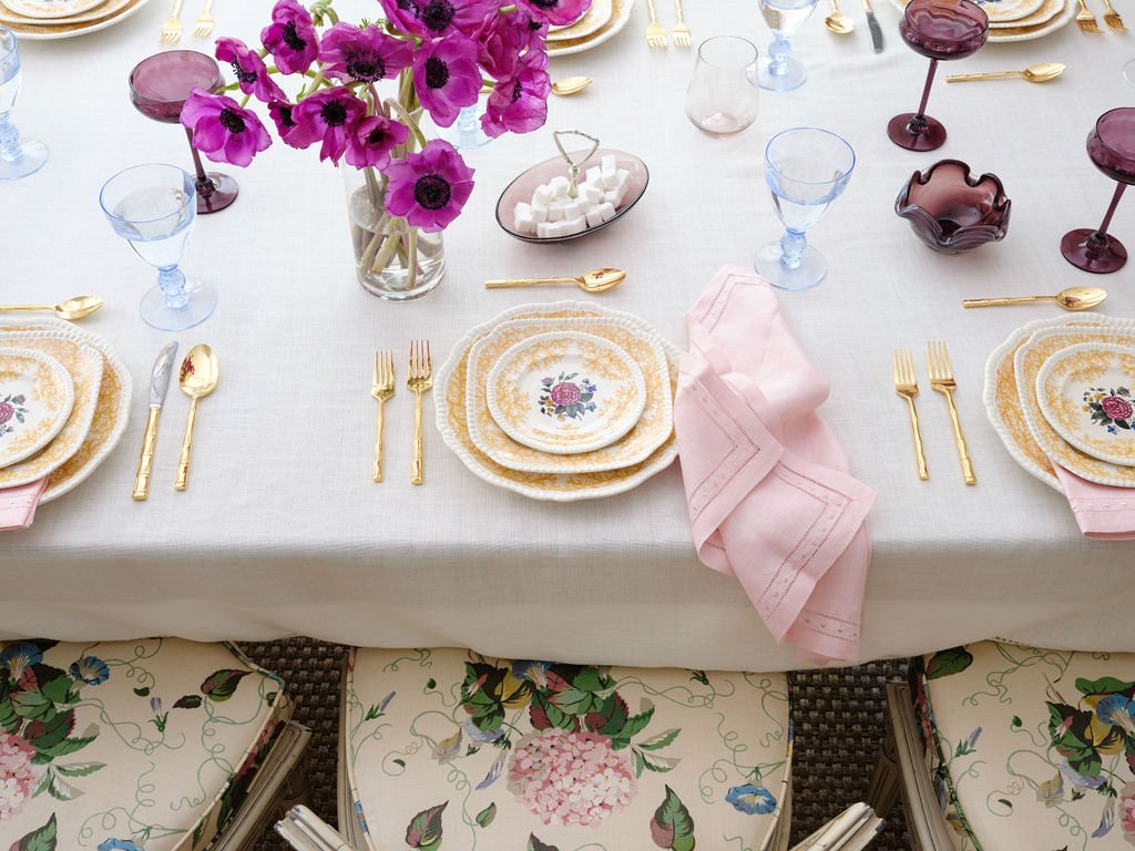 StudioProper-Diningroom-Table-Detail.jpg