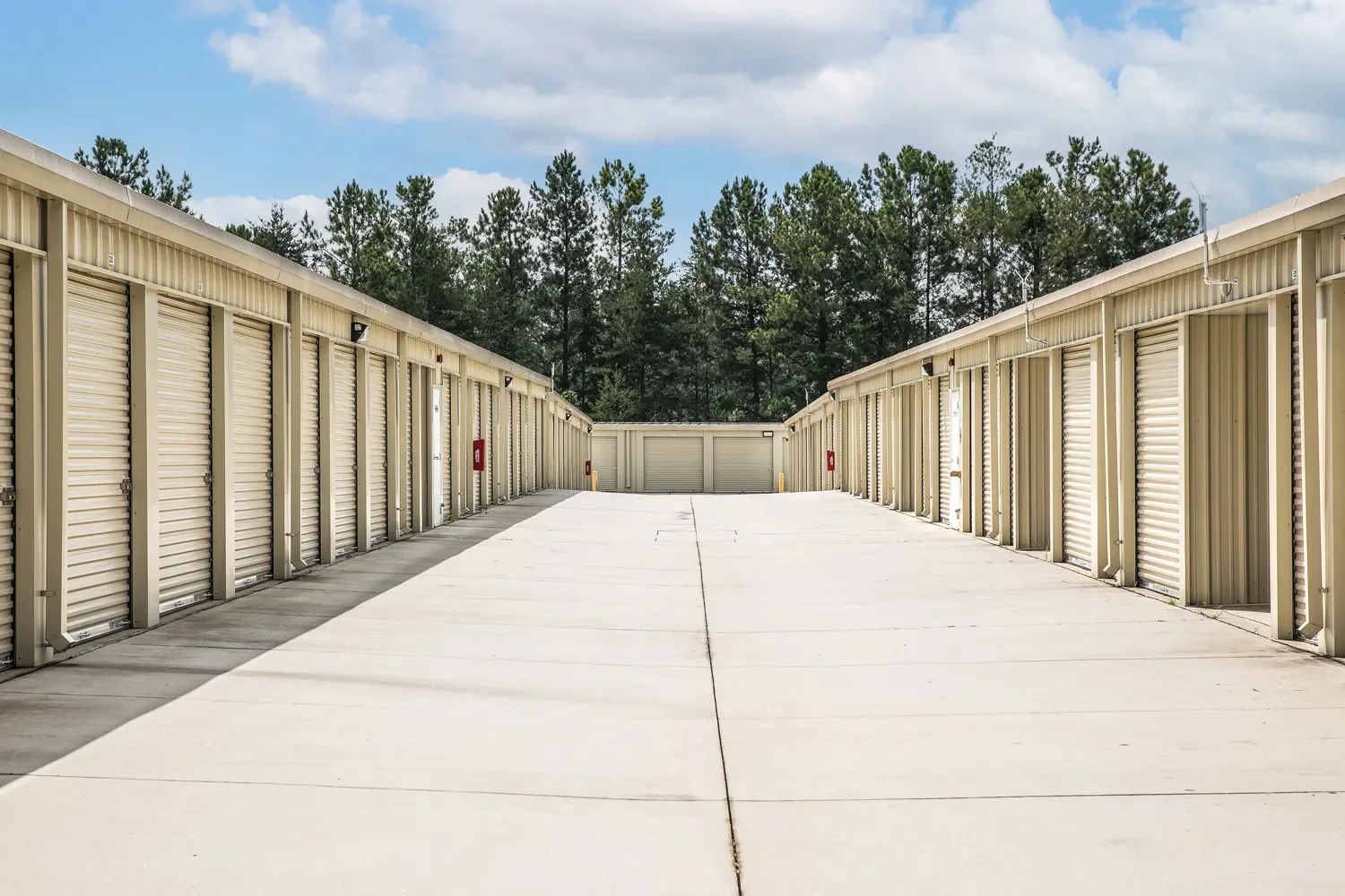 uom RICH2895-Edit.webp