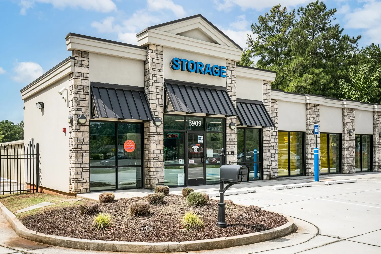 b RICH2929-Edit.webp