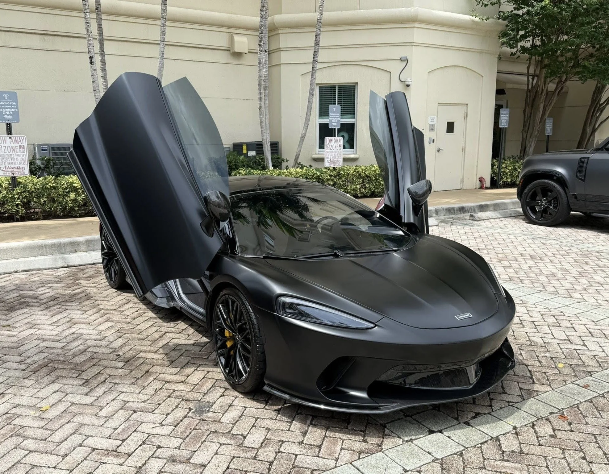 INTERIOR SHAMPOO & DEEP CLEAN