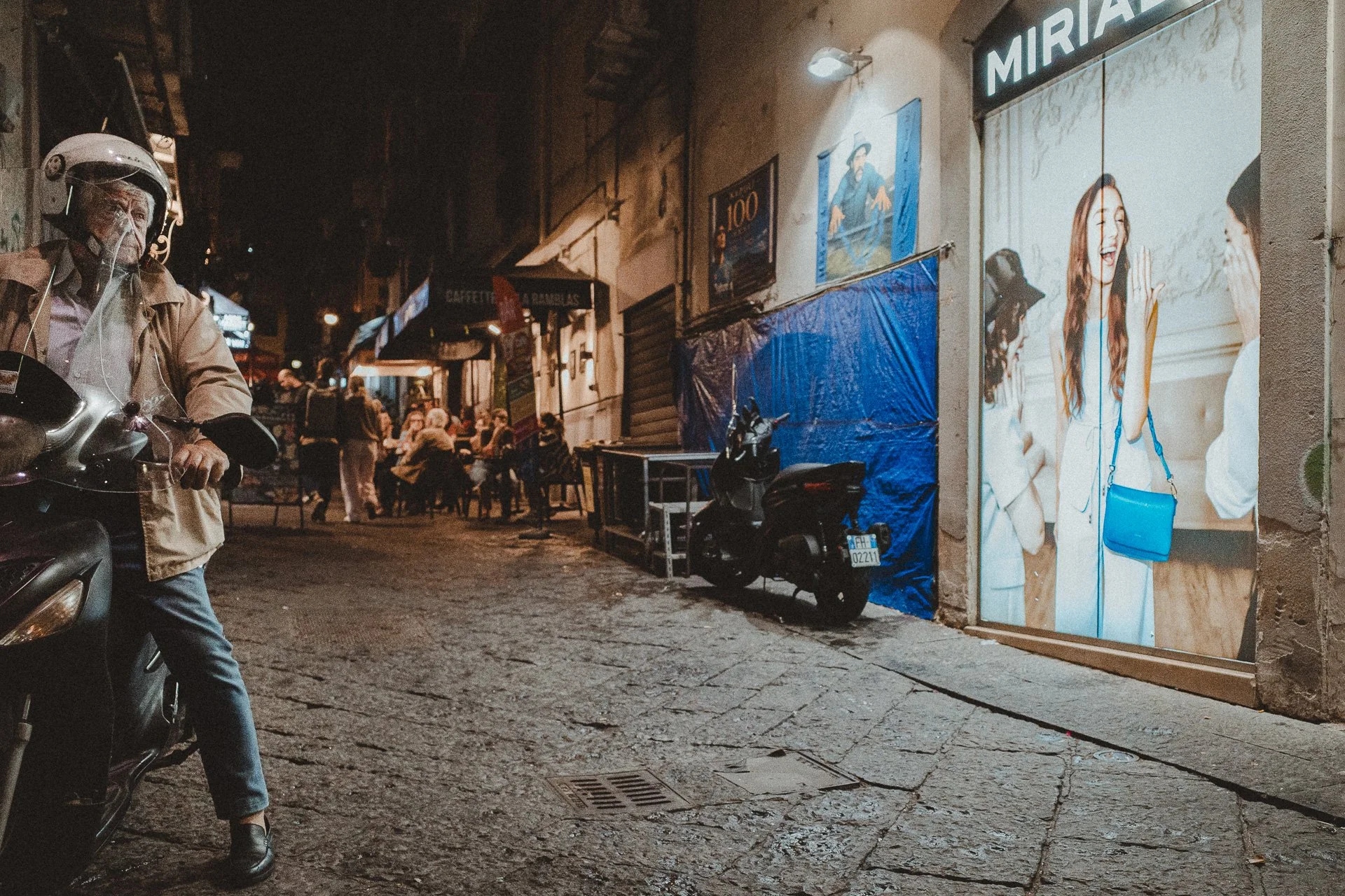 klaus-schwaiger-street-photography-naples-33.jpg